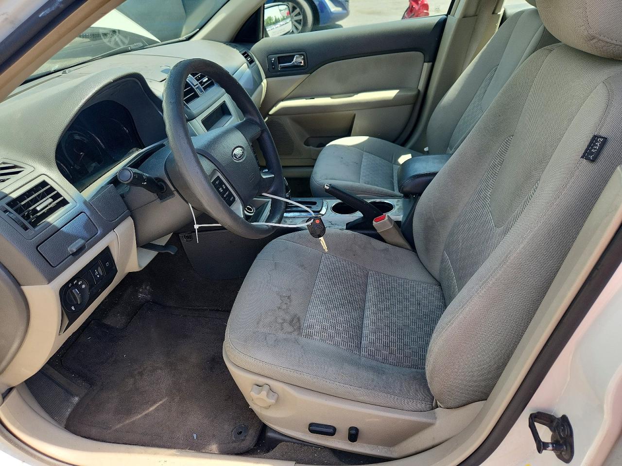 2011 Ford Fusion Se Белый vin: 3FAHP0HA2BR118801