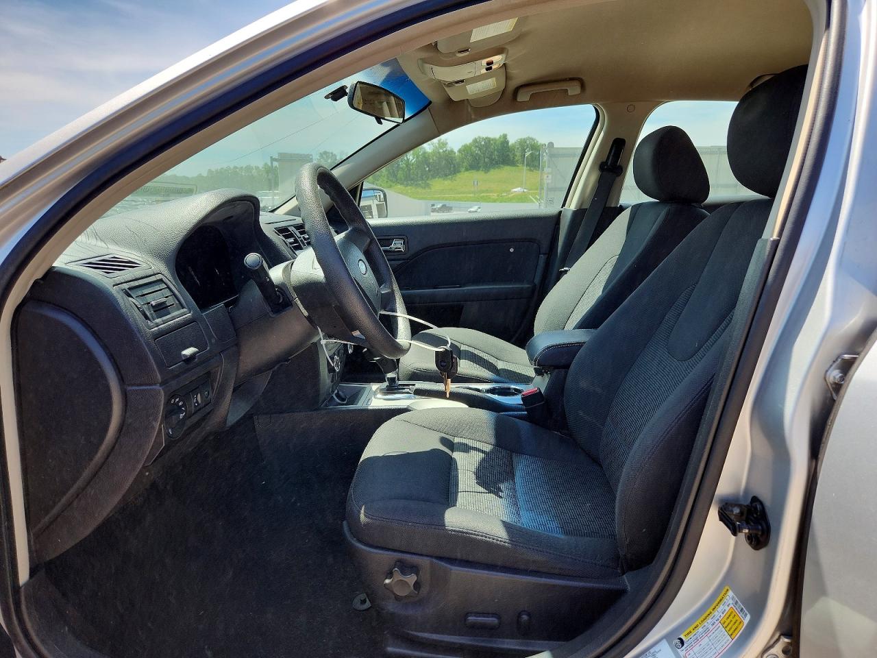 2011 Ford Fusion Se Серебряный vin: 3FAHP0HA2BR134433