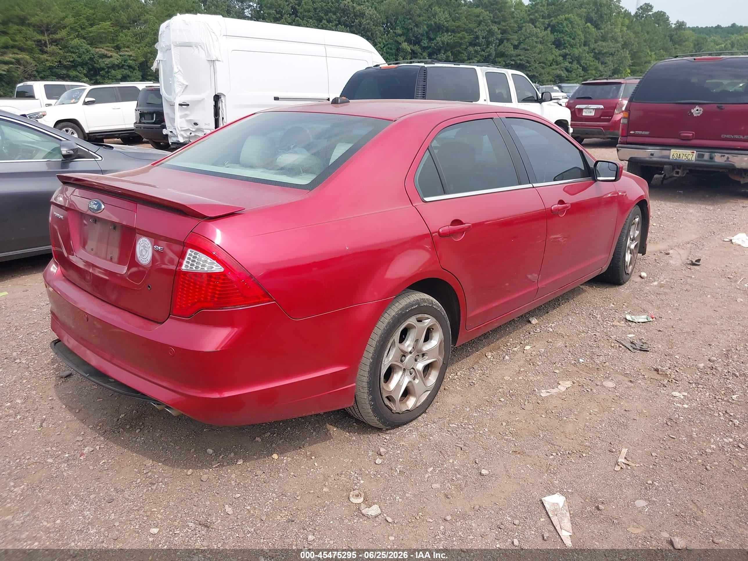 2011 Ford Fusion Se Red vin: 3FAHP0HA2BR170784