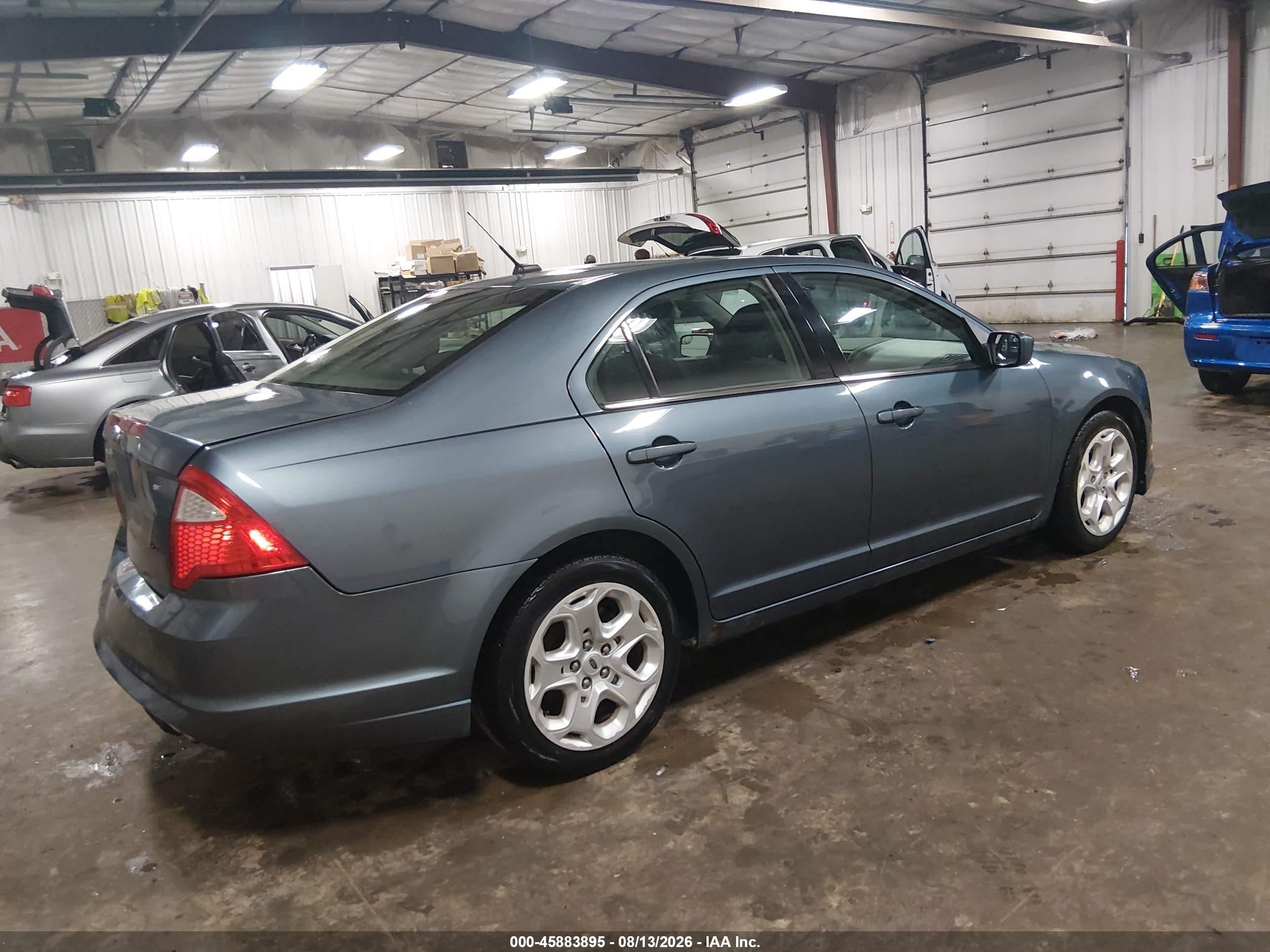 2011 Ford Fusion Se Light Blue vin: 3FAHP0HA2BR201192