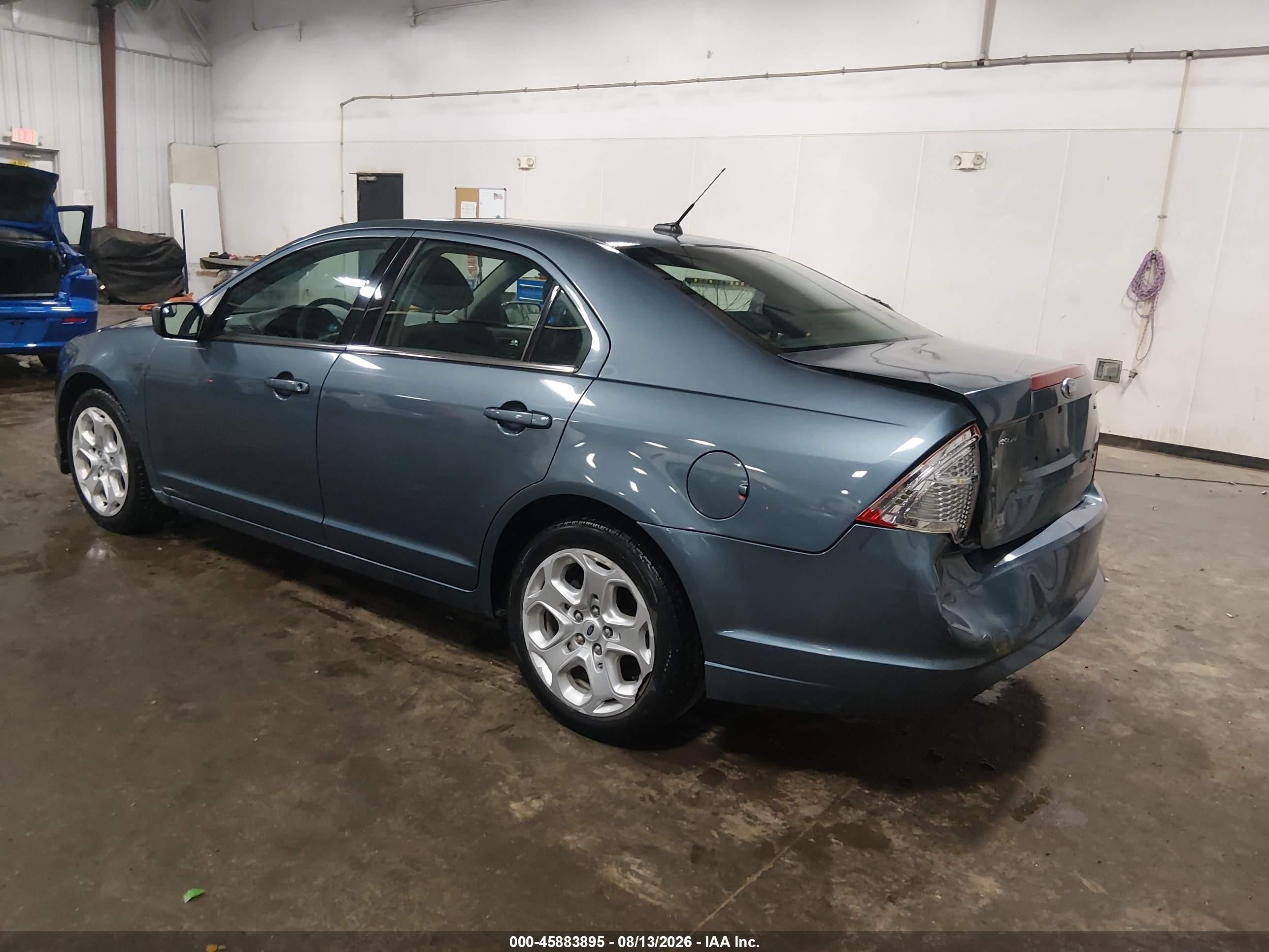 2011 Ford Fusion Se Light Blue vin: 3FAHP0HA2BR201192