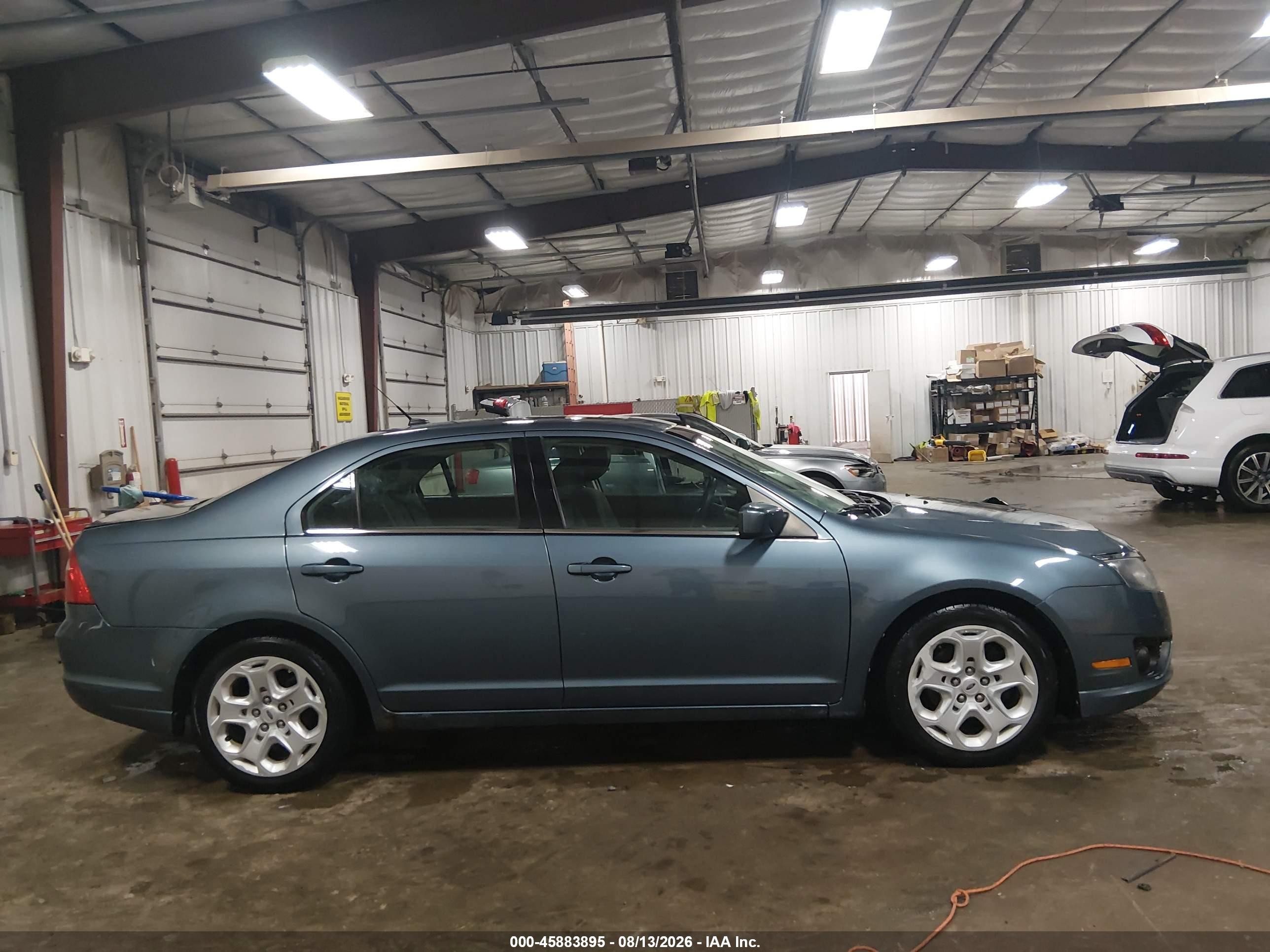 2011 Ford Fusion Se Light Blue vin: 3FAHP0HA2BR201192