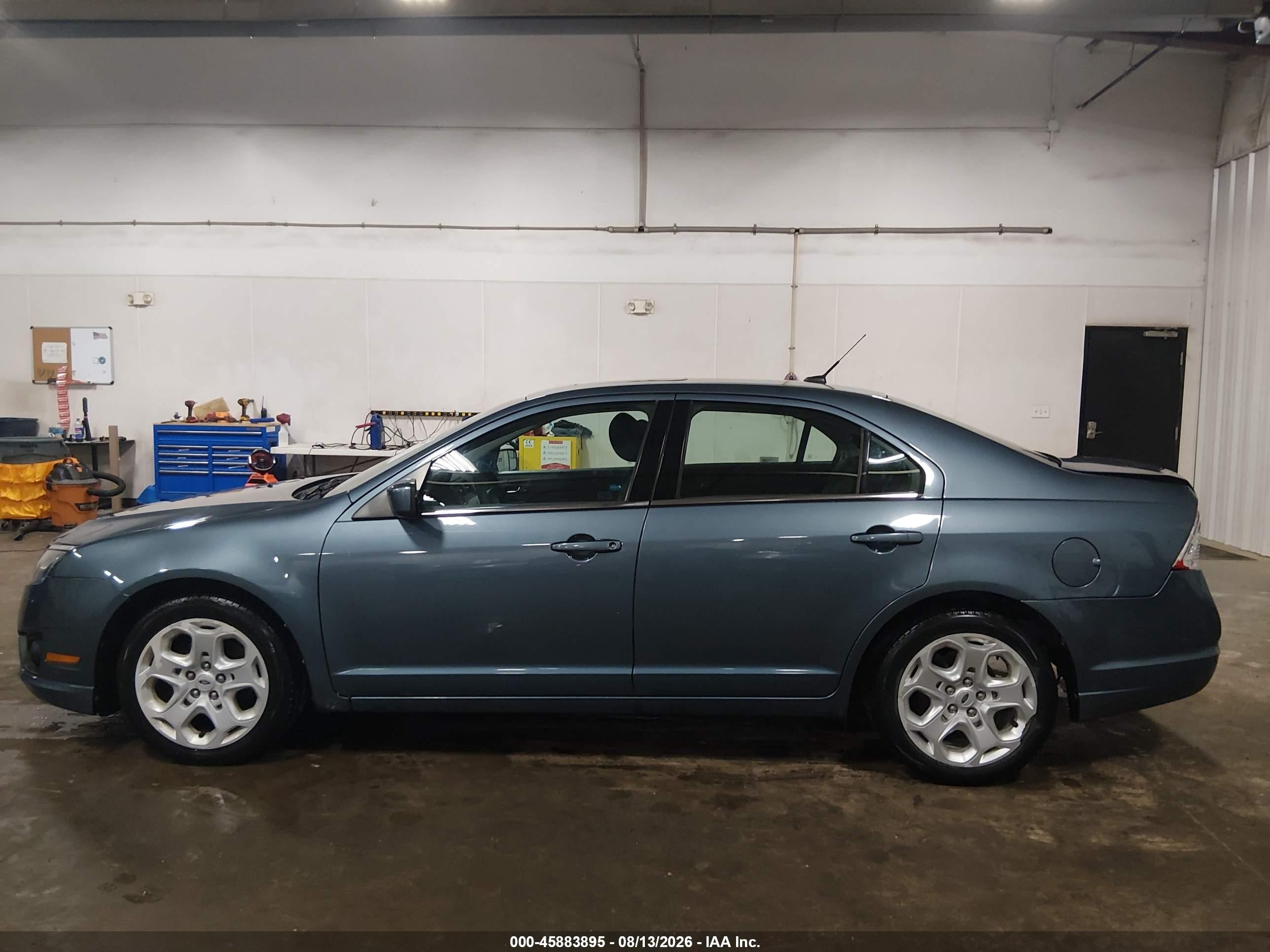 2011 Ford Fusion Se Light Blue vin: 3FAHP0HA2BR201192