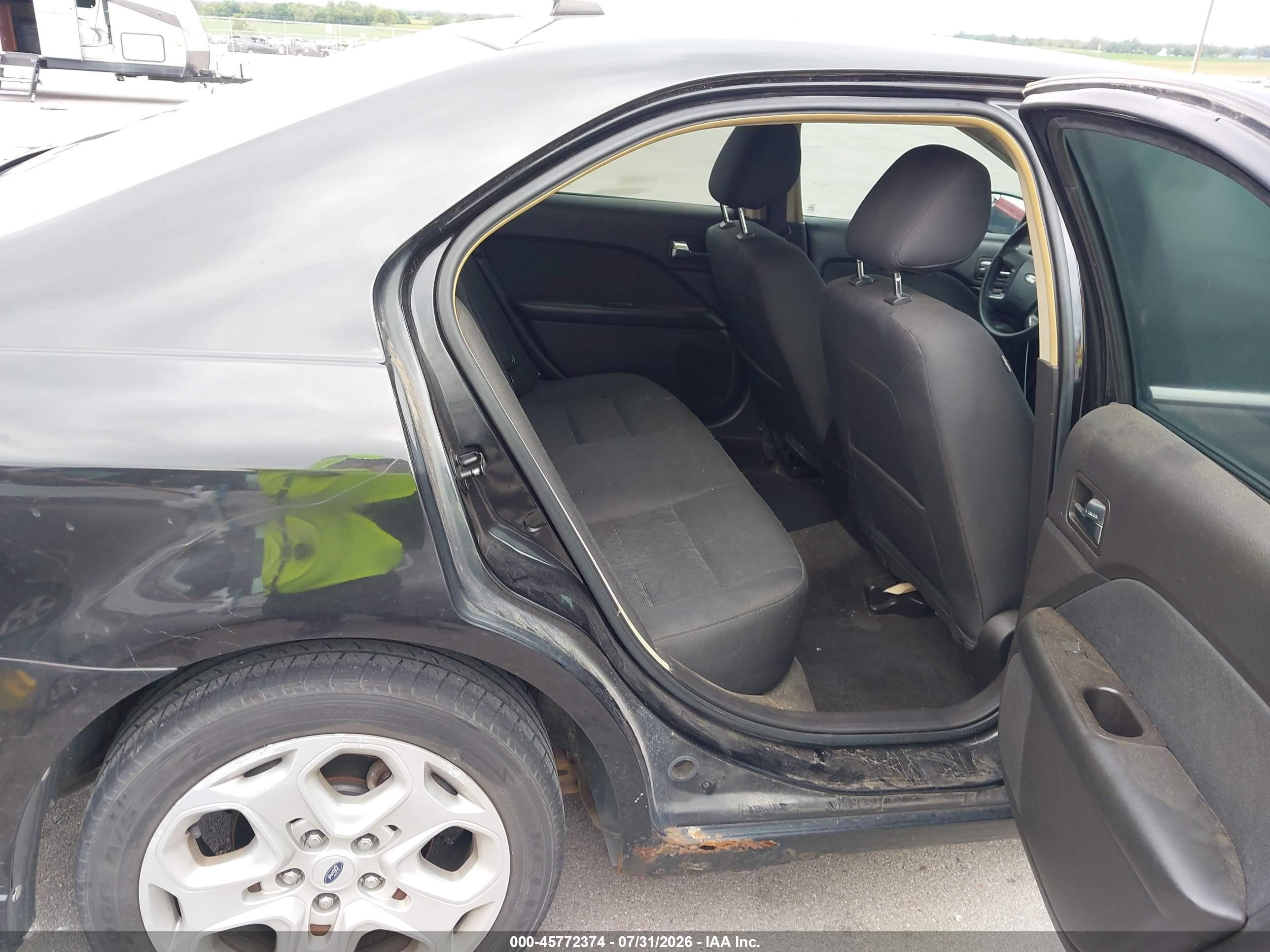 2011 Ford Fusion Se Black vin: 3FAHP0HA2BR234550