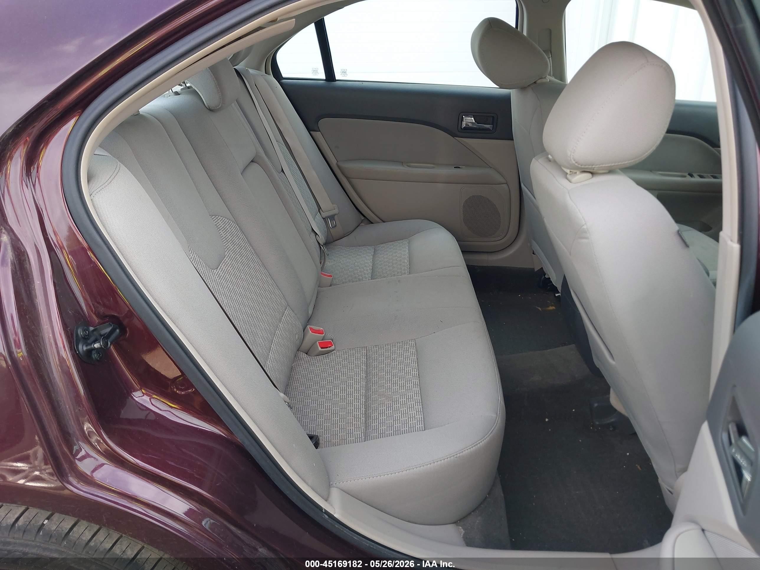 2011 Ford Fusion Se Purple vin: 3FAHP0HA2BR266057