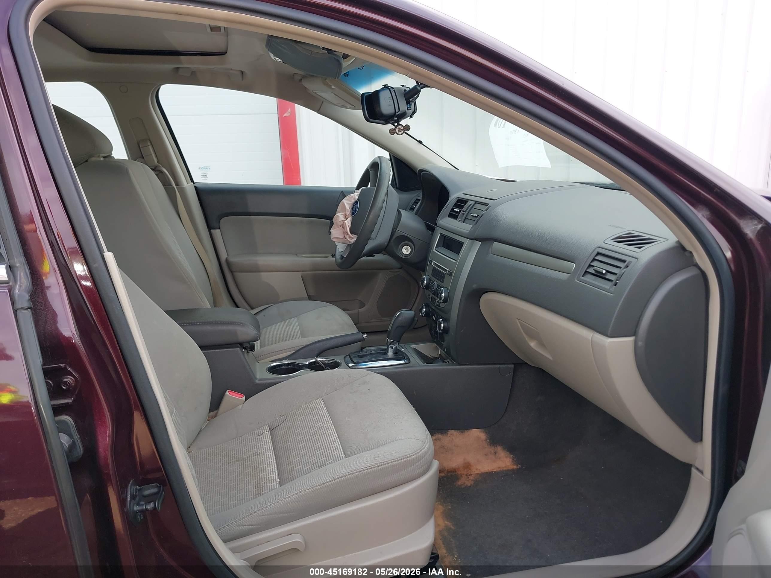 2011 Ford Fusion Se Purple vin: 3FAHP0HA2BR266057