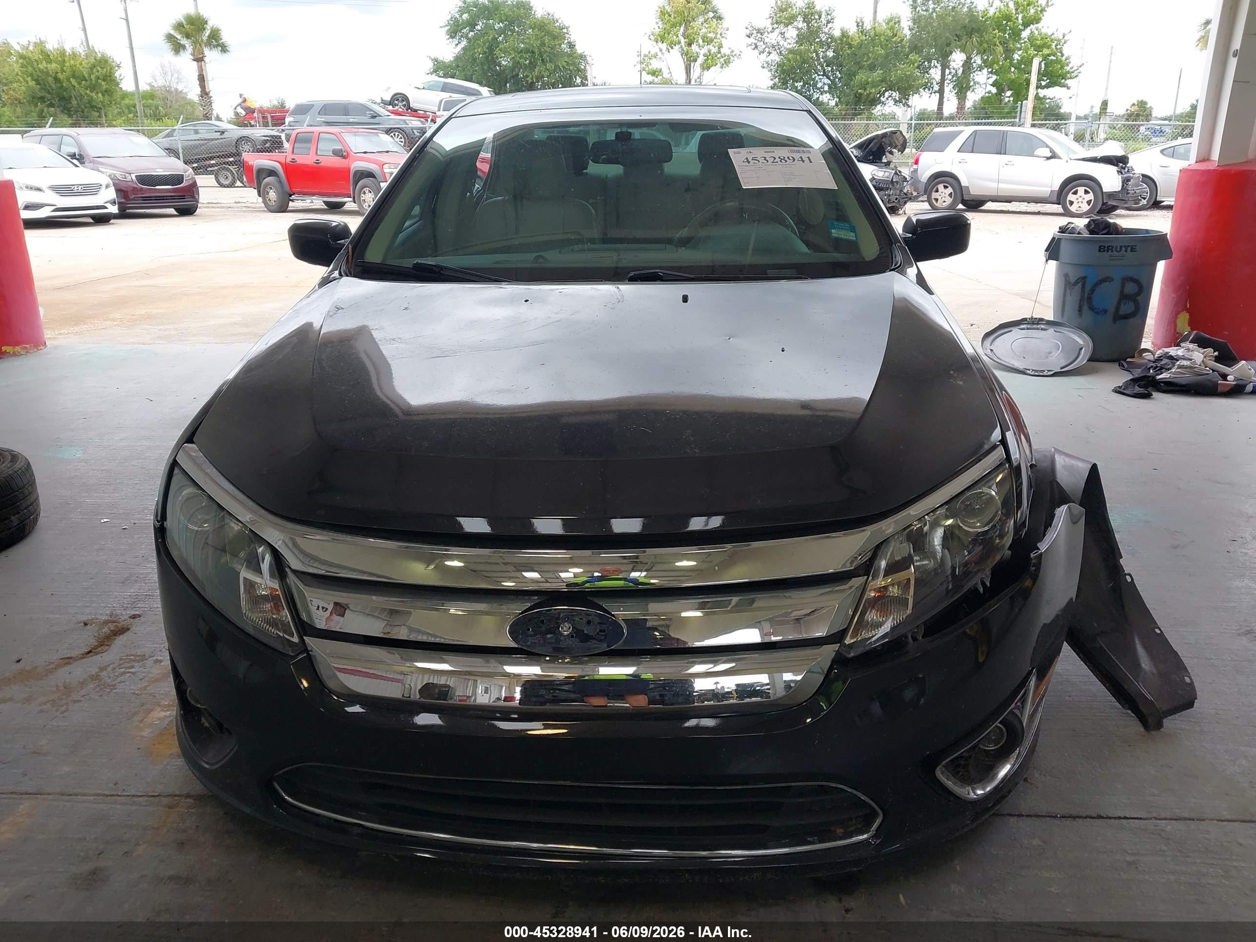 2011 Ford Fusion Se Black vin: 3FAHP0HA2BR316309
