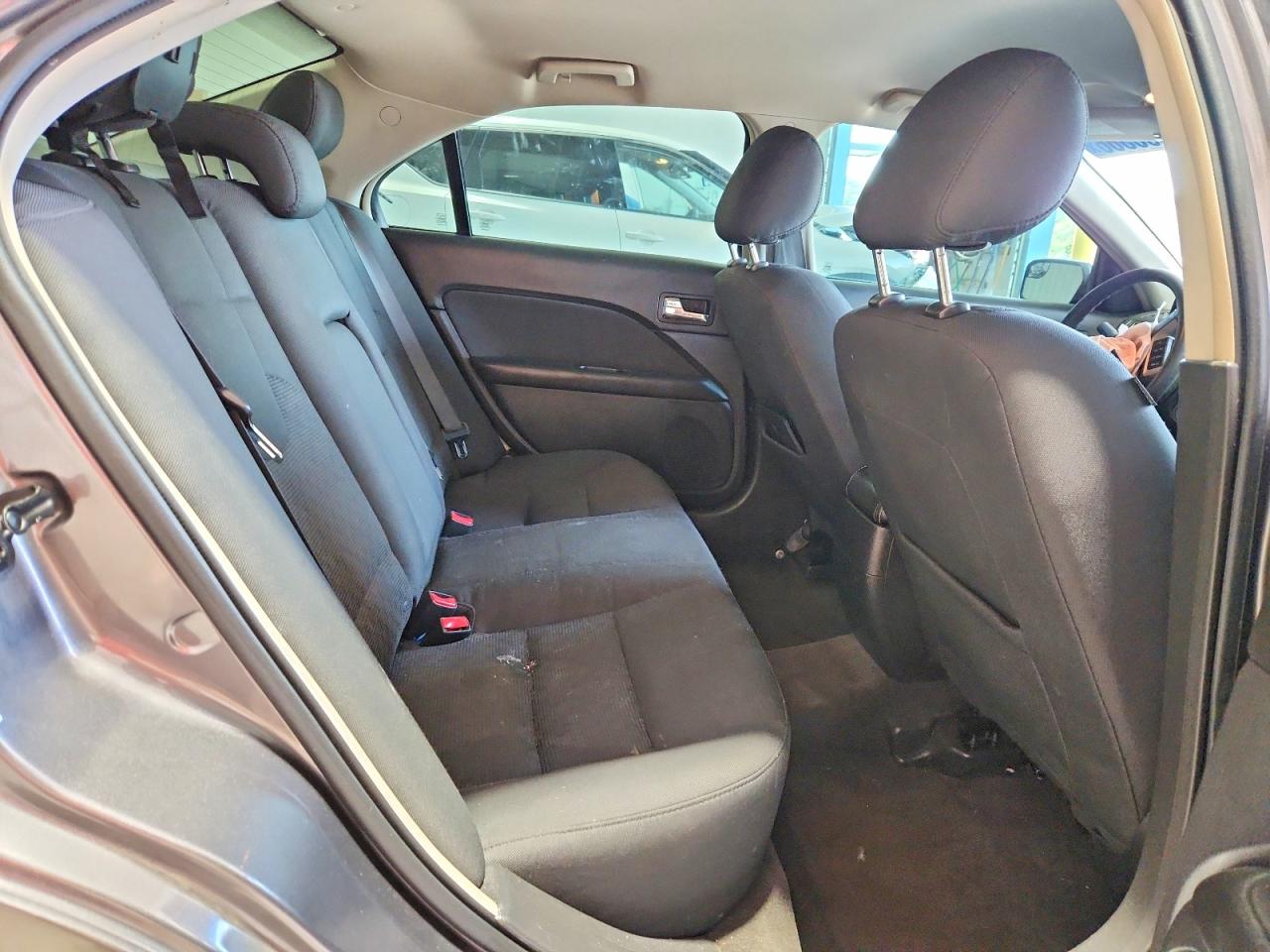 2011 Ford Fusion Se Gray vin: 3FAHP0HA2BR320568