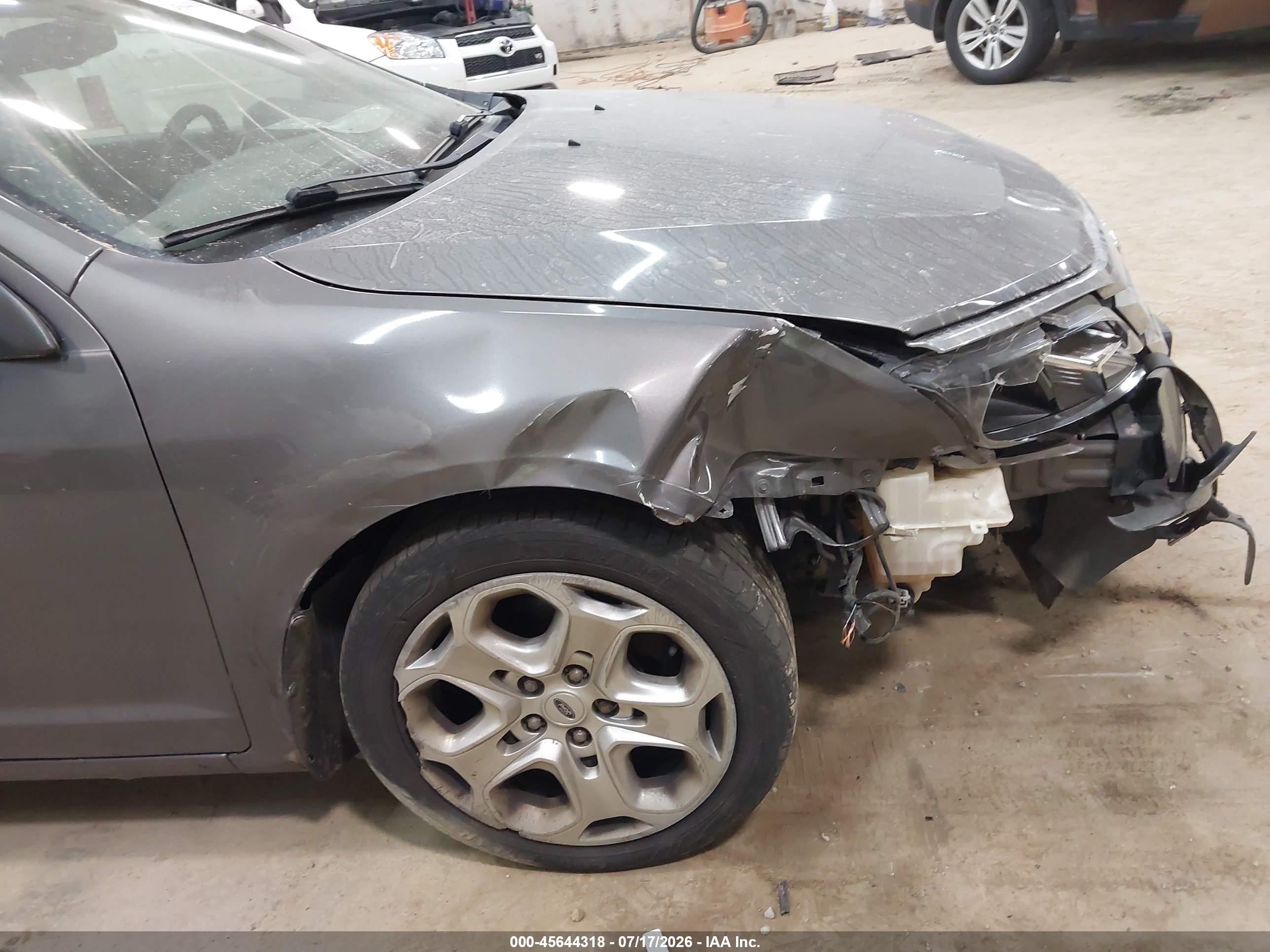 2011 Ford Fusion Se Gray vin: 3FAHP0HA2BR328041
