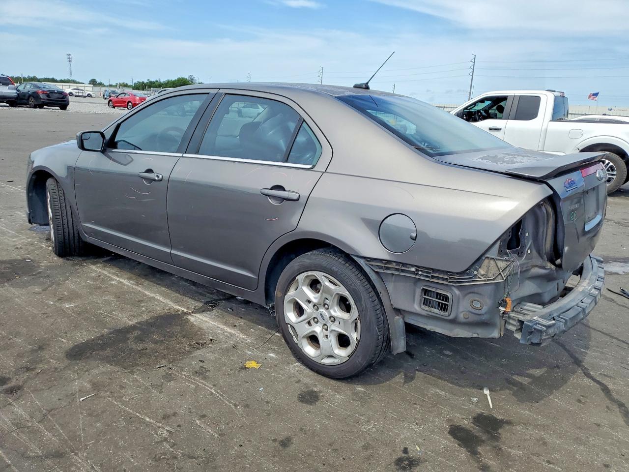 2011 Ford Fusion Se Gray vin: 3FAHP0HA2BR342425