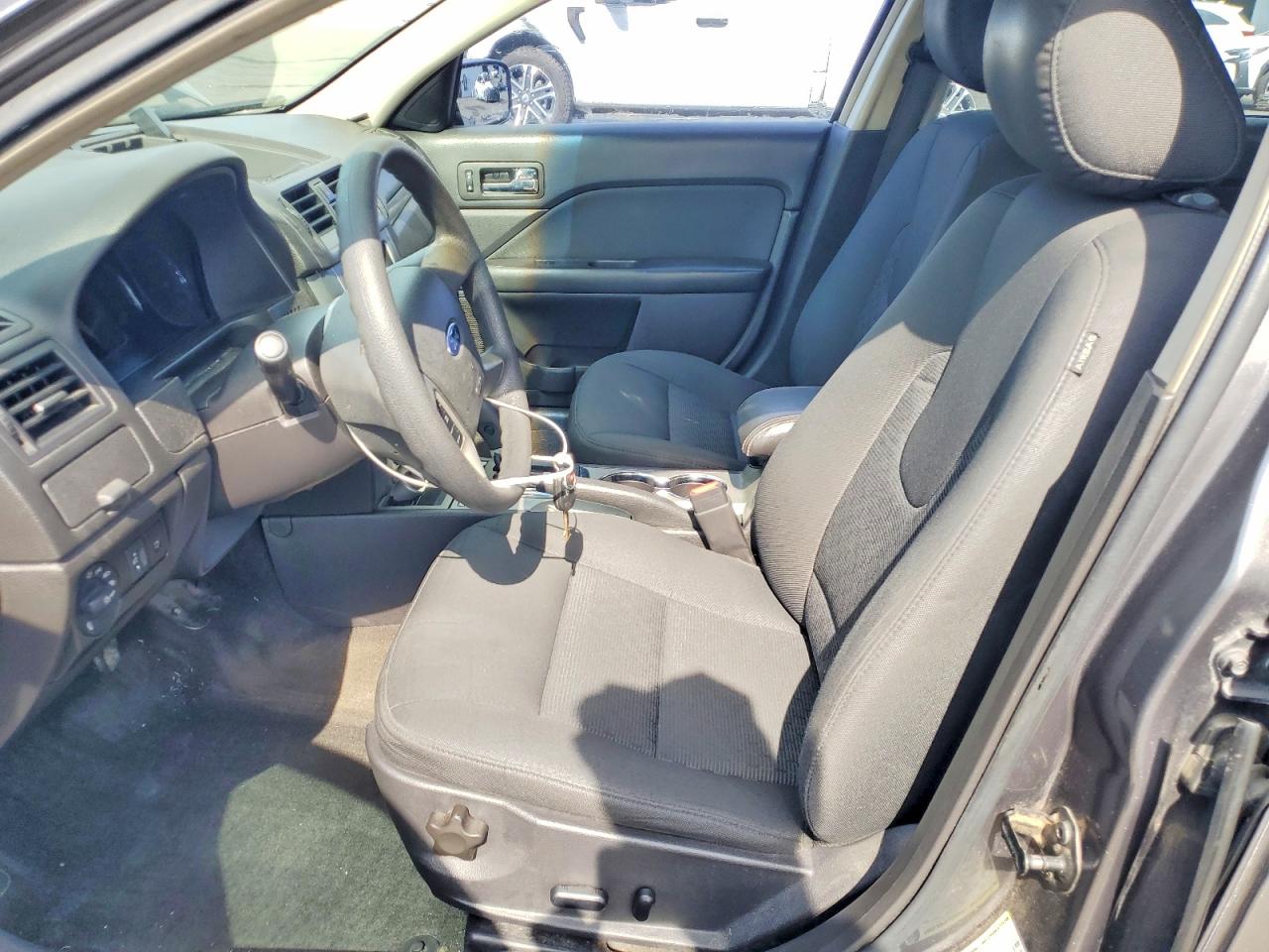 2011 Ford Fusion Se Gray vin: 3FAHP0HA2BR342425