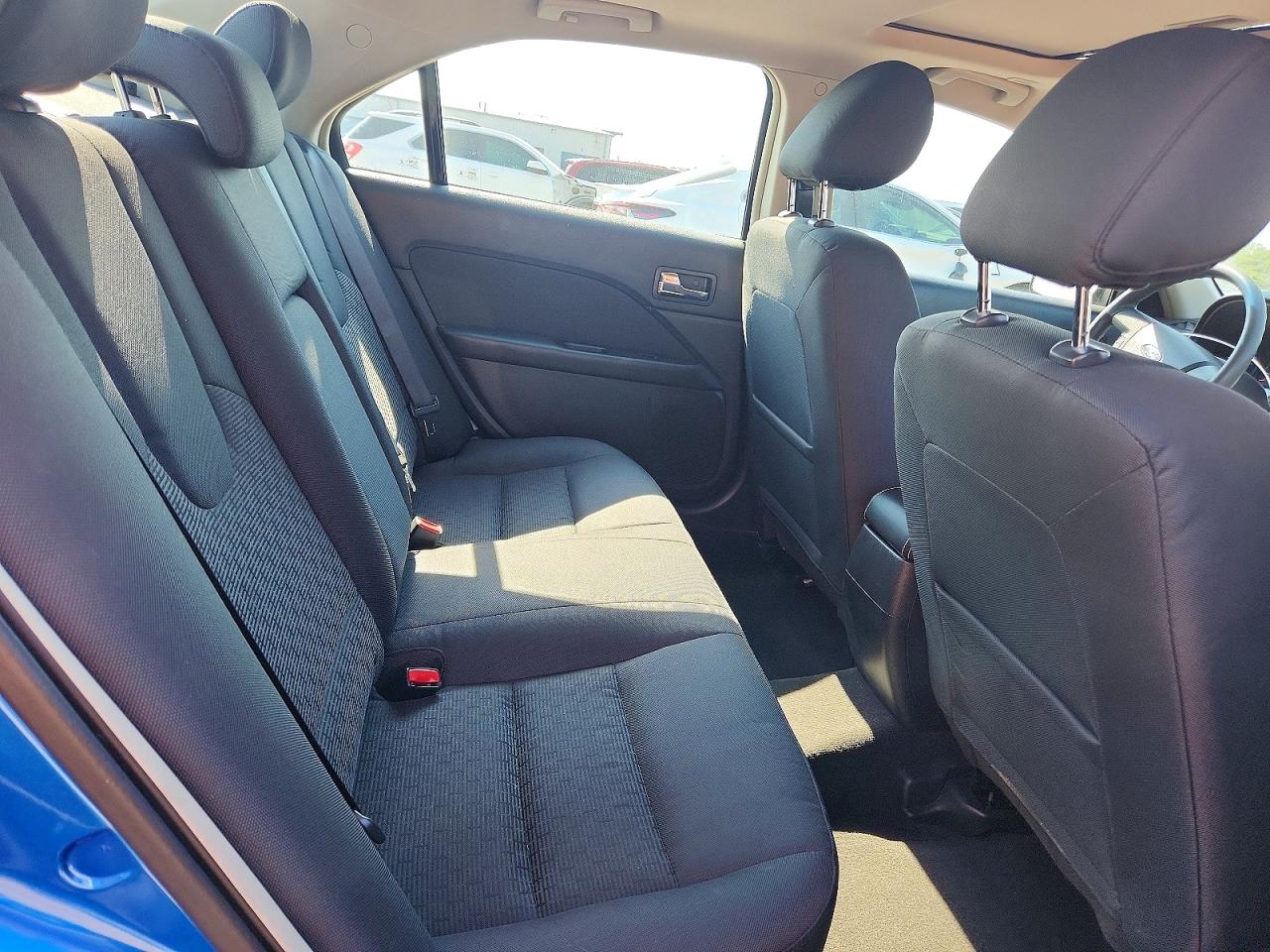 2012 Ford Fusion Se Blue vin: 3FAHP0HA2CR168003