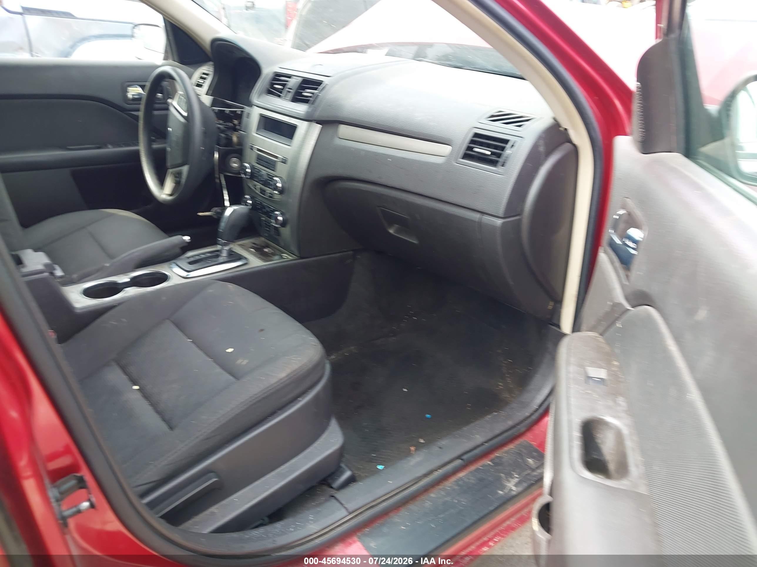 2012 Ford Fusion Se Red vin: 3FAHP0HA2CR174948