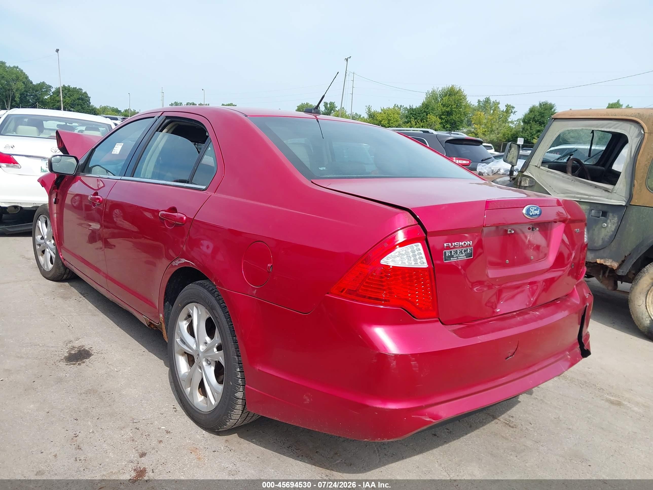 2012 Ford Fusion Se Red vin: 3FAHP0HA2CR174948