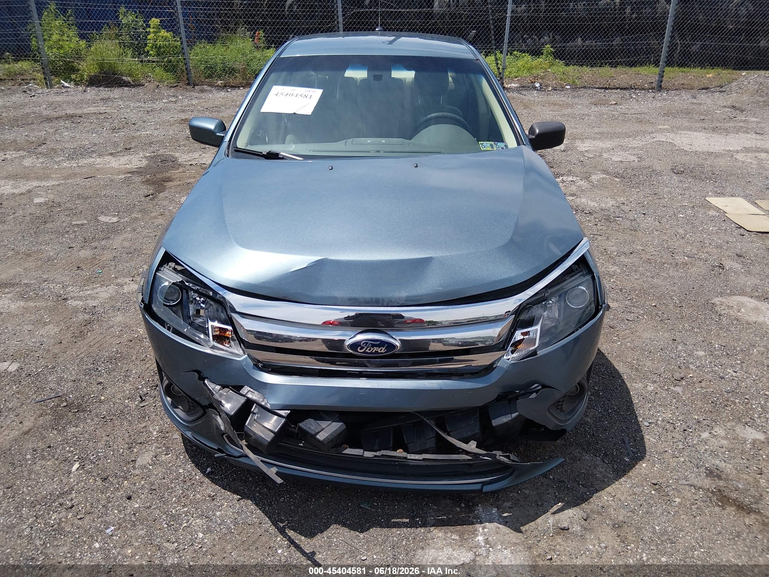 2012 Ford Fusion Se Light Blue vin: 3FAHP0HA2CR221640