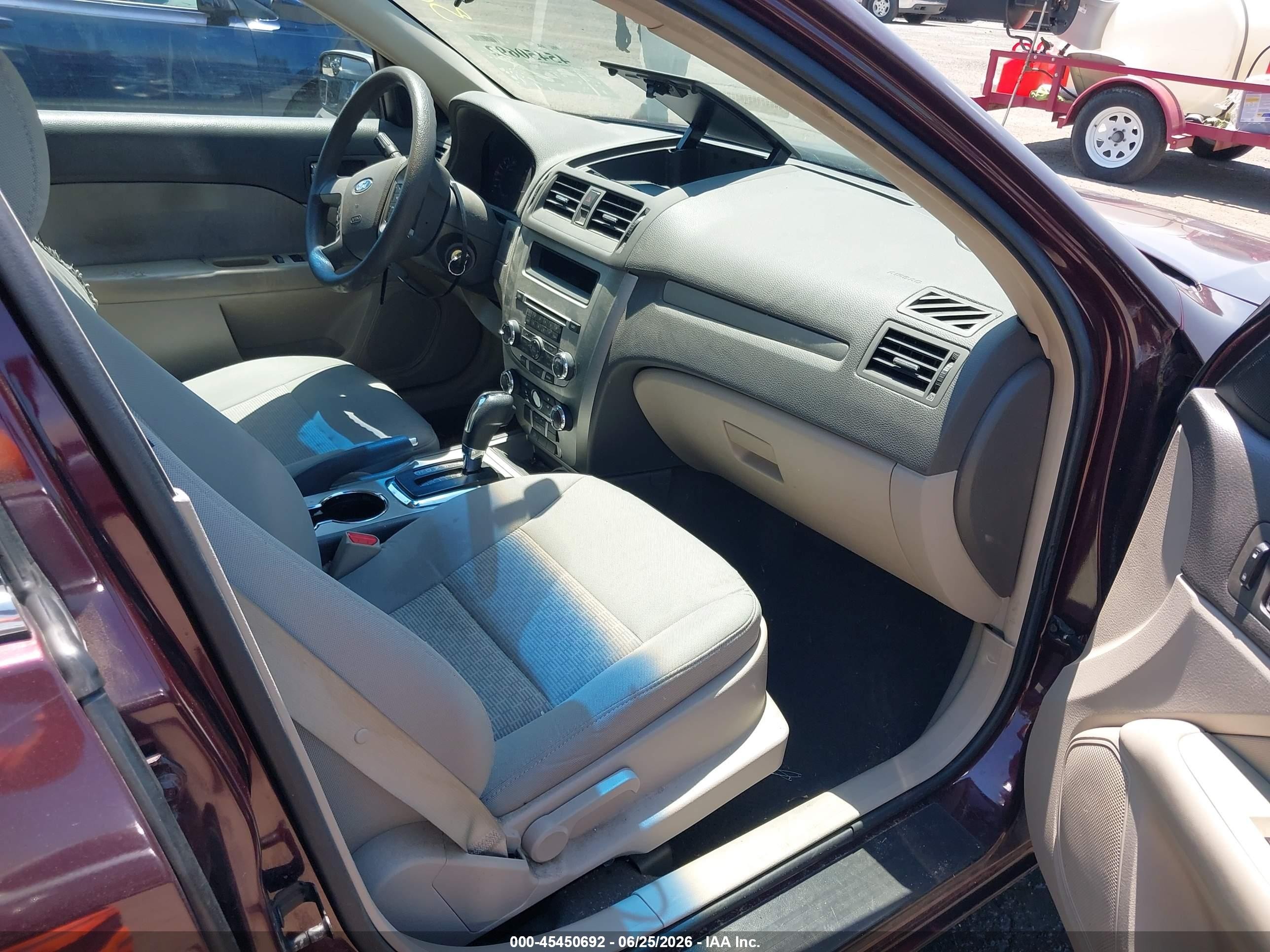 2012 Ford Fusion Se Purple vin: 3FAHP0HA2CR373384