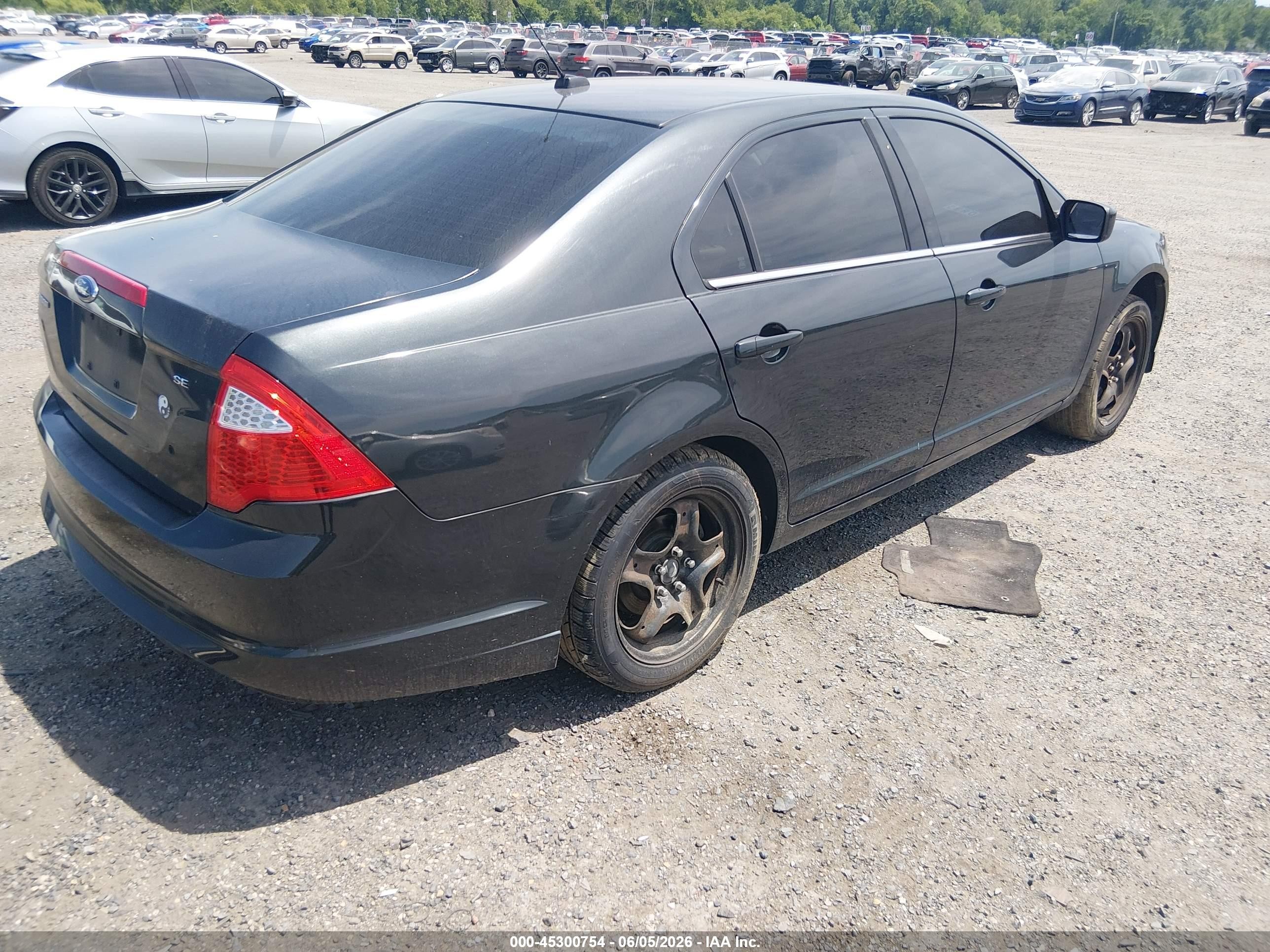 2010 Ford Fusion Se Черный vin: 3FAHP0HA3AR180870