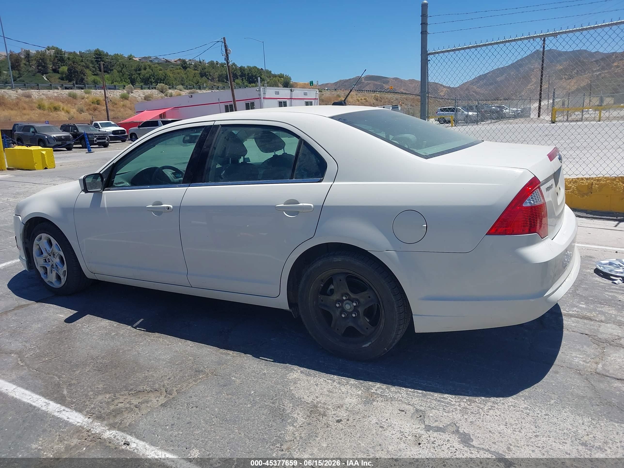 2010 Ford Fusion Se White vin: 3FAHP0HA3AR233728