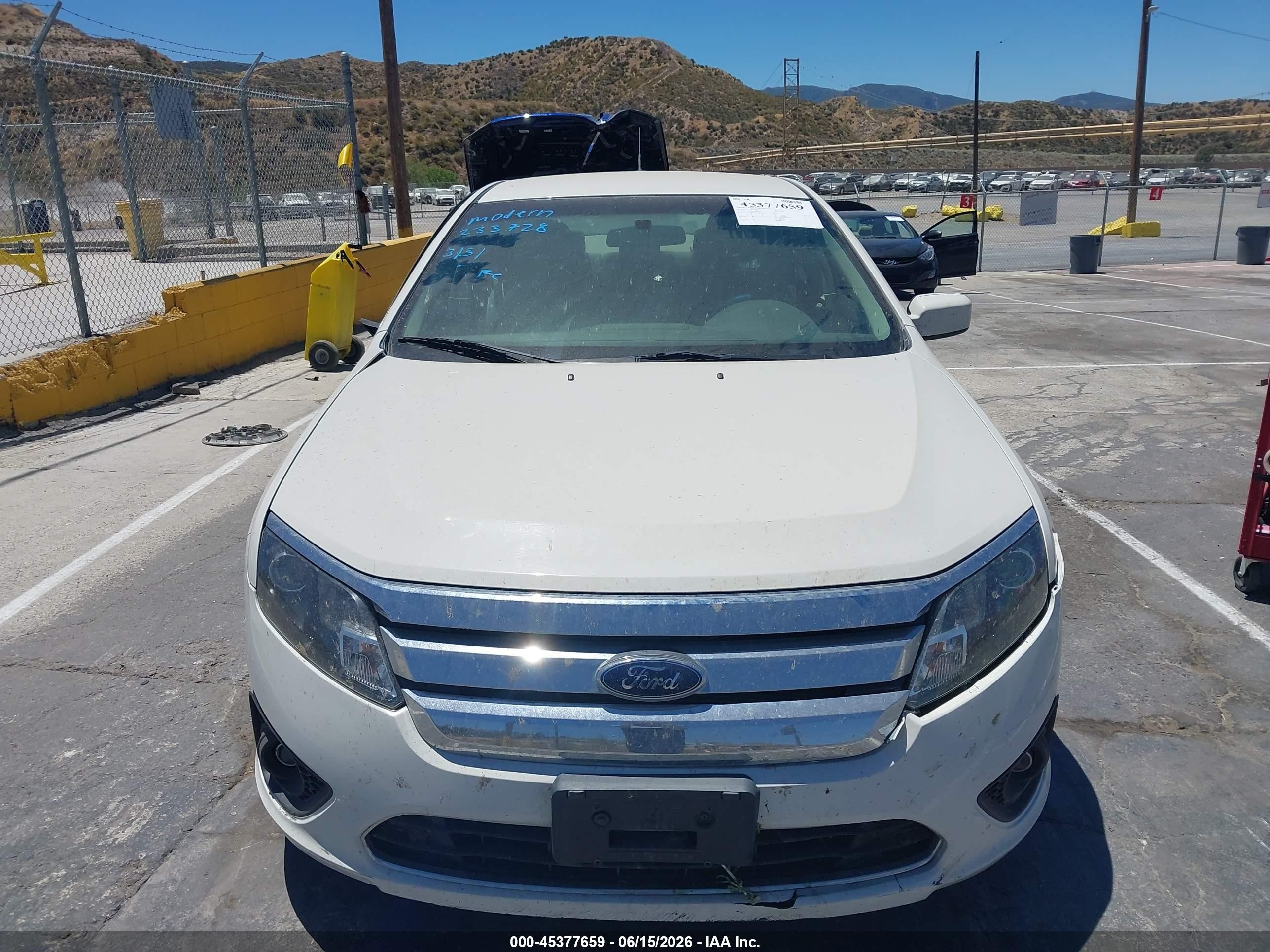 2010 Ford Fusion Se White vin: 3FAHP0HA3AR233728