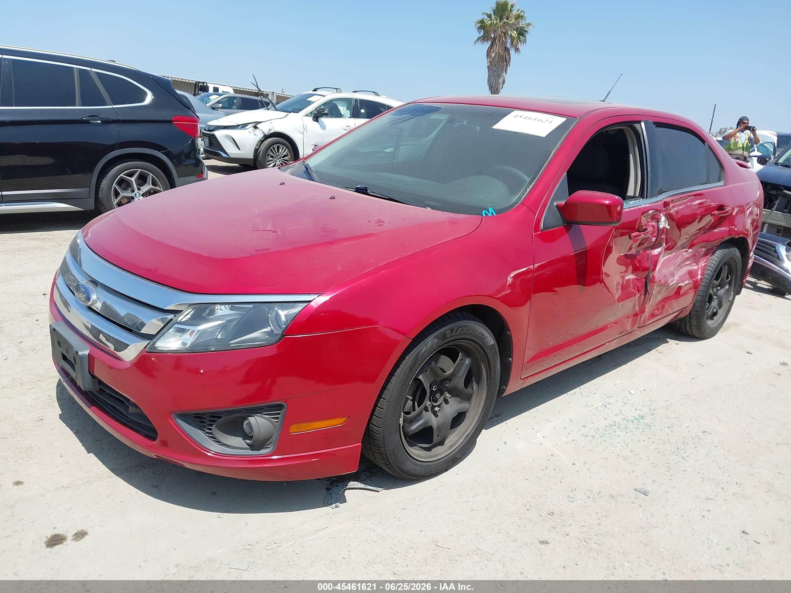 2010 Ford Fusion Se Красный vin: 3FAHP0HA3AR254918