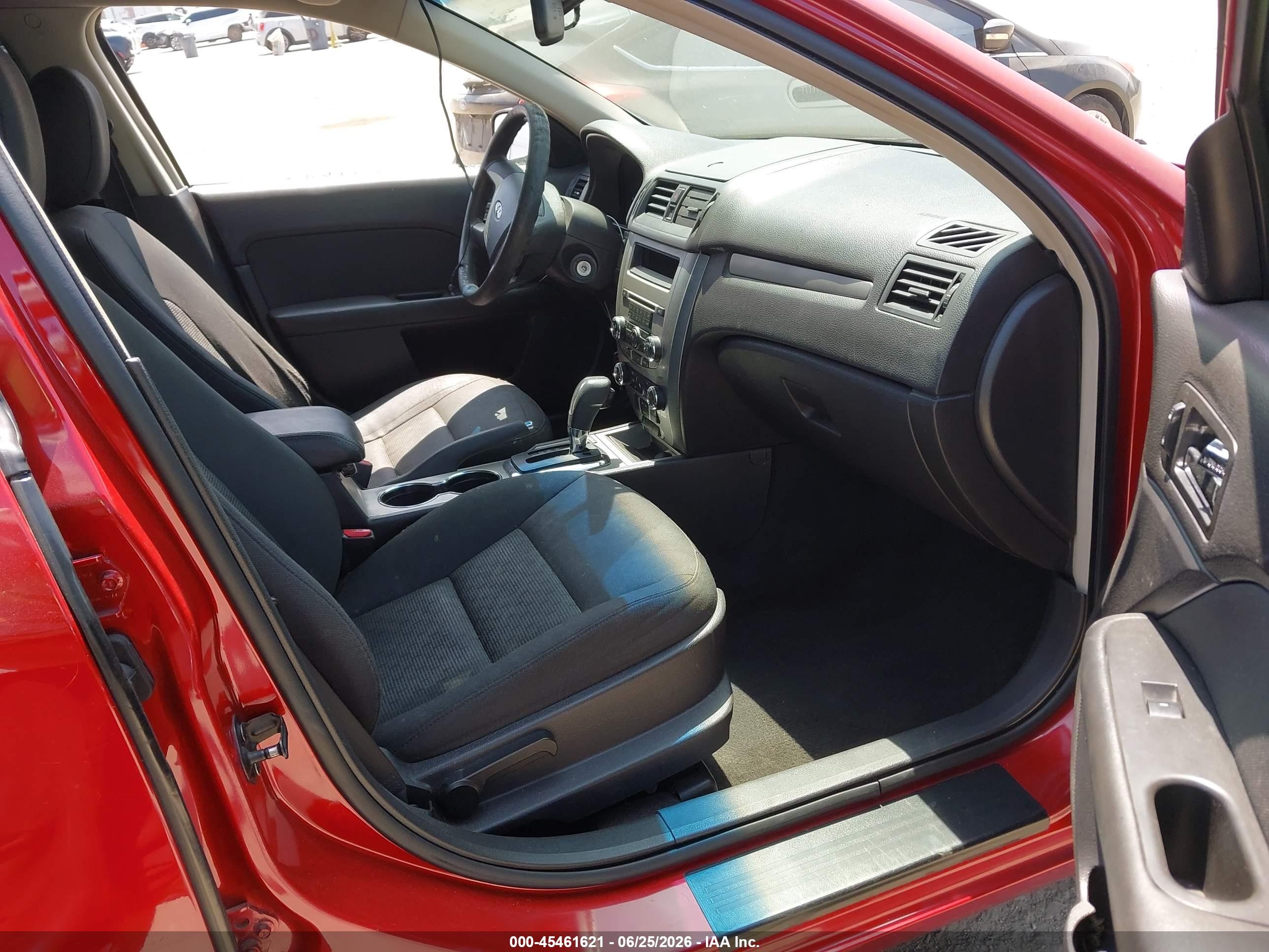 2010 Ford Fusion Se Красный vin: 3FAHP0HA3AR254918