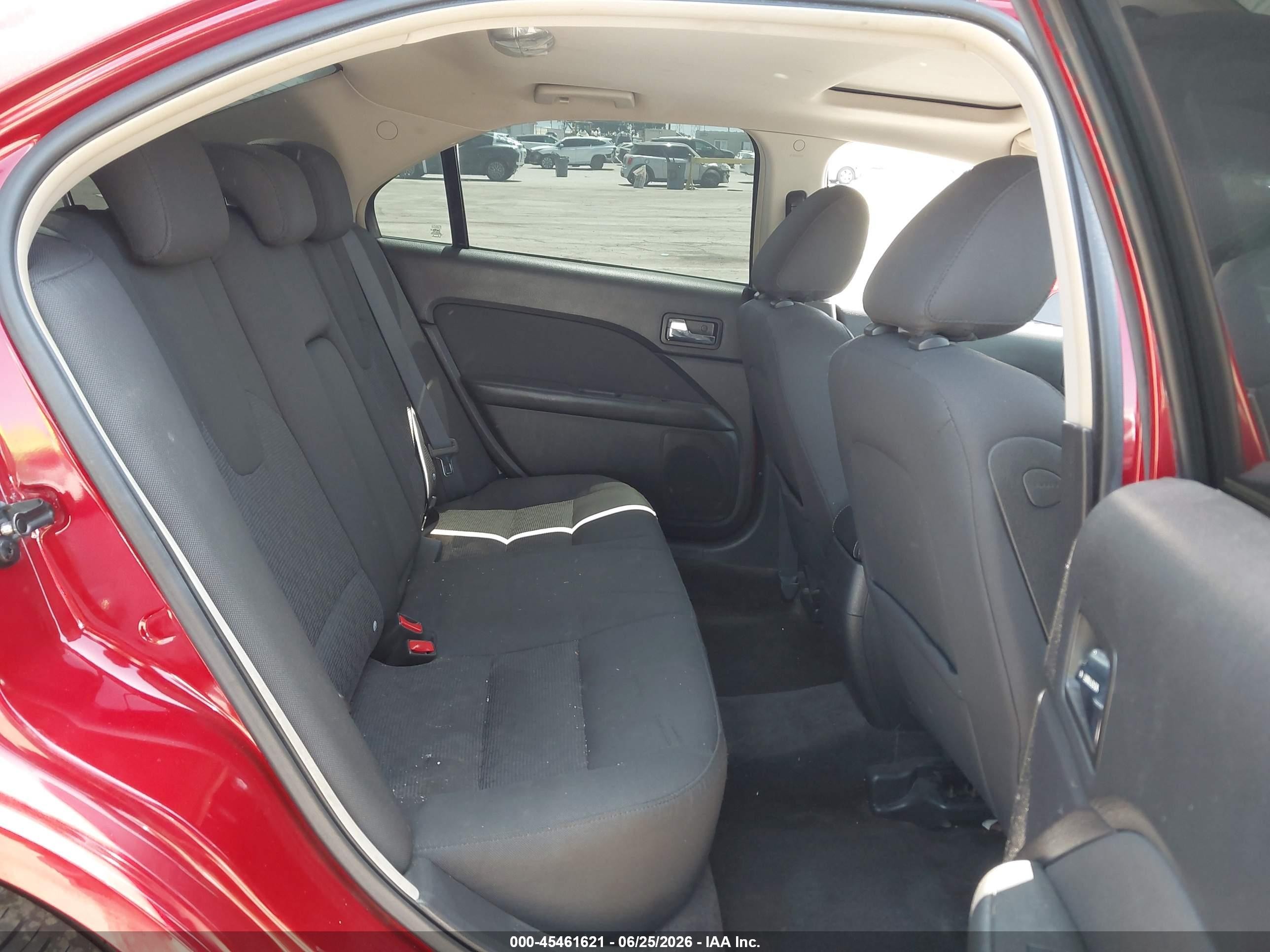 2010 Ford Fusion Se Красный vin: 3FAHP0HA3AR254918