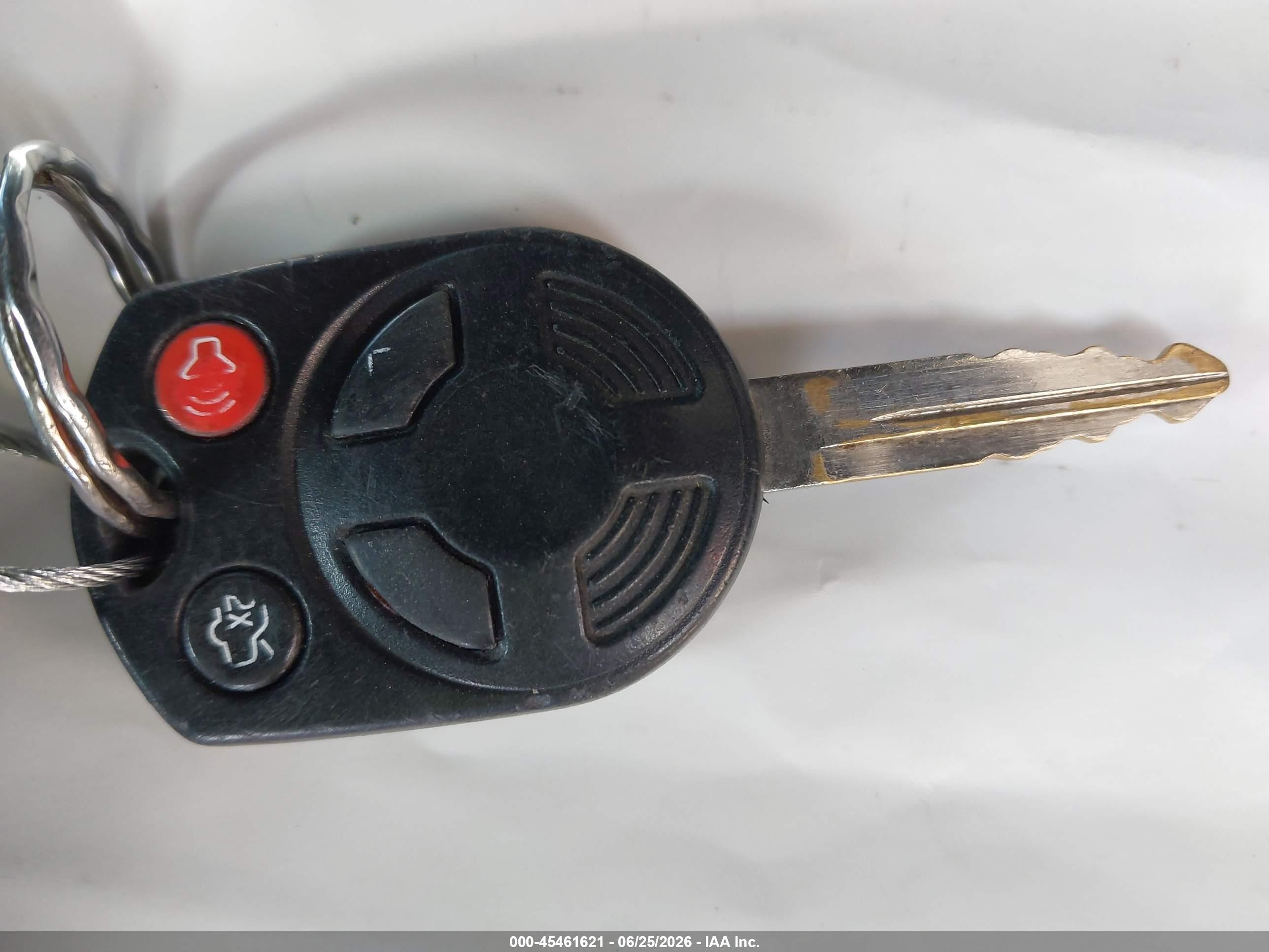 2010 Ford Fusion Se Красный vin: 3FAHP0HA3AR254918