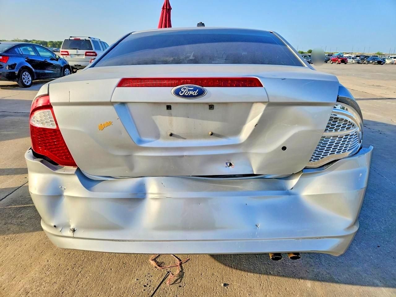 2010 Ford Fusion Se Silver vin: 3FAHP0HA3AR338740