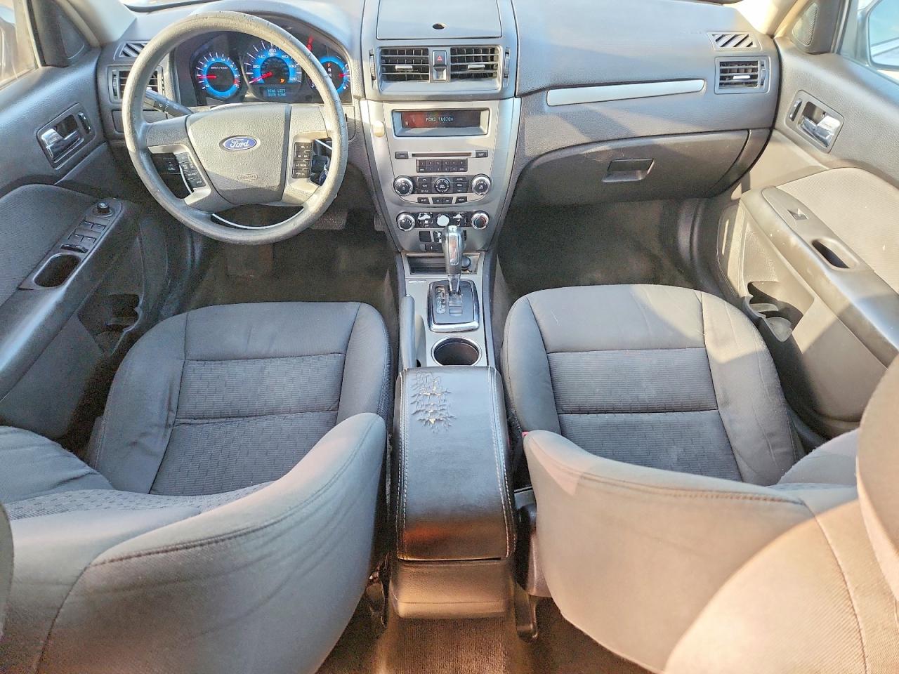 2010 Ford Fusion Se Silver vin: 3FAHP0HA3AR338740