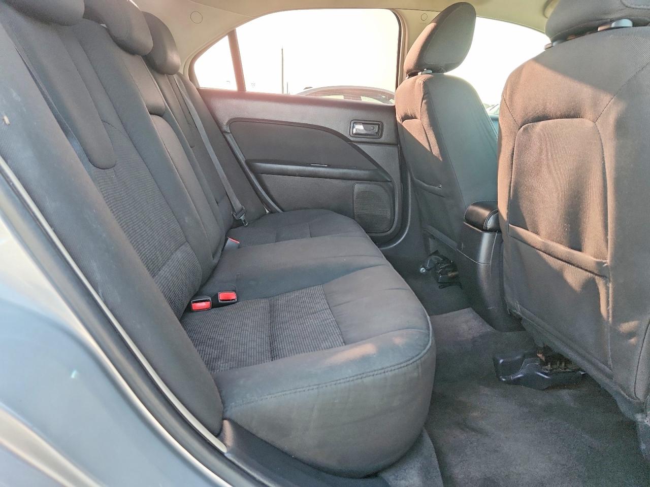 2010 Ford Fusion Se Silver vin: 3FAHP0HA3AR338740