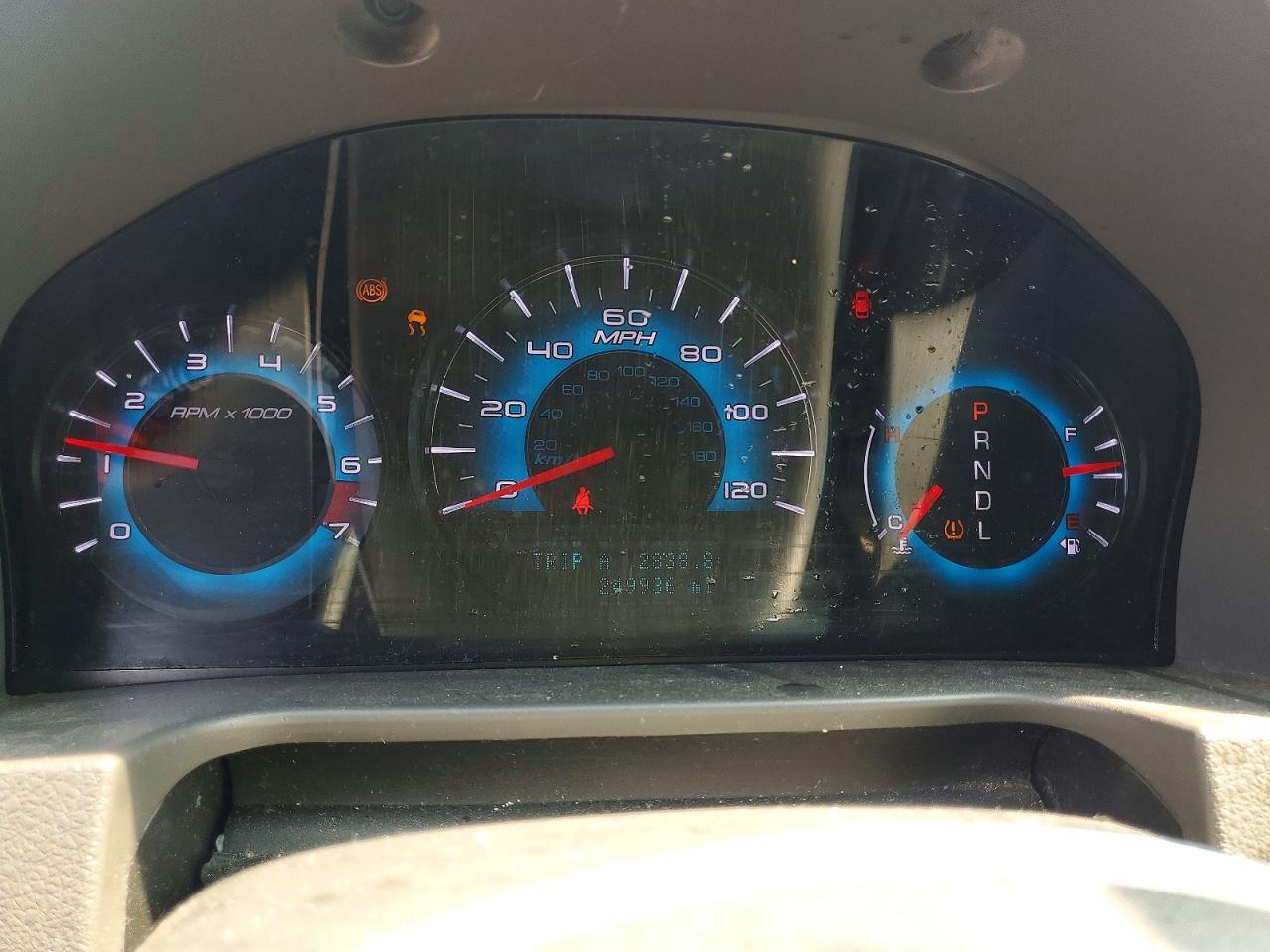 2010 Ford Fusion Se Red vin: 3FAHP0HA3AR392880
