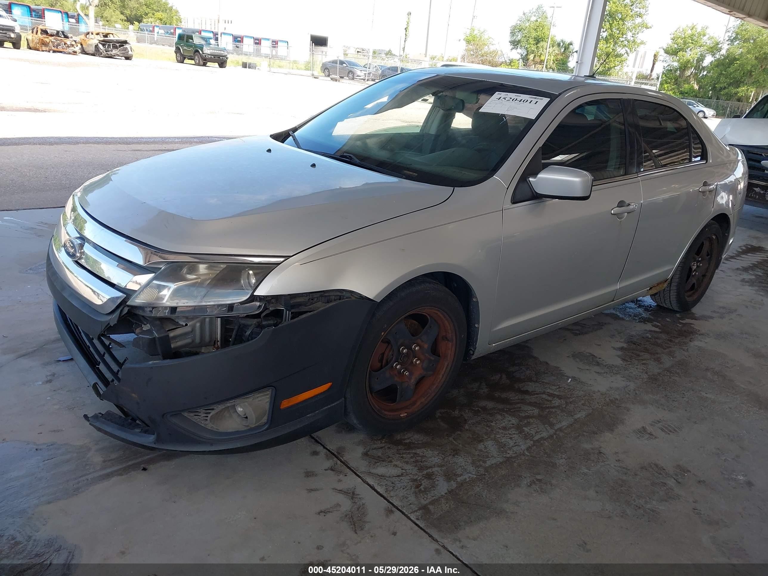 2011 Ford Fusion Se Silver vin: 3FAHP0HA3BR102204