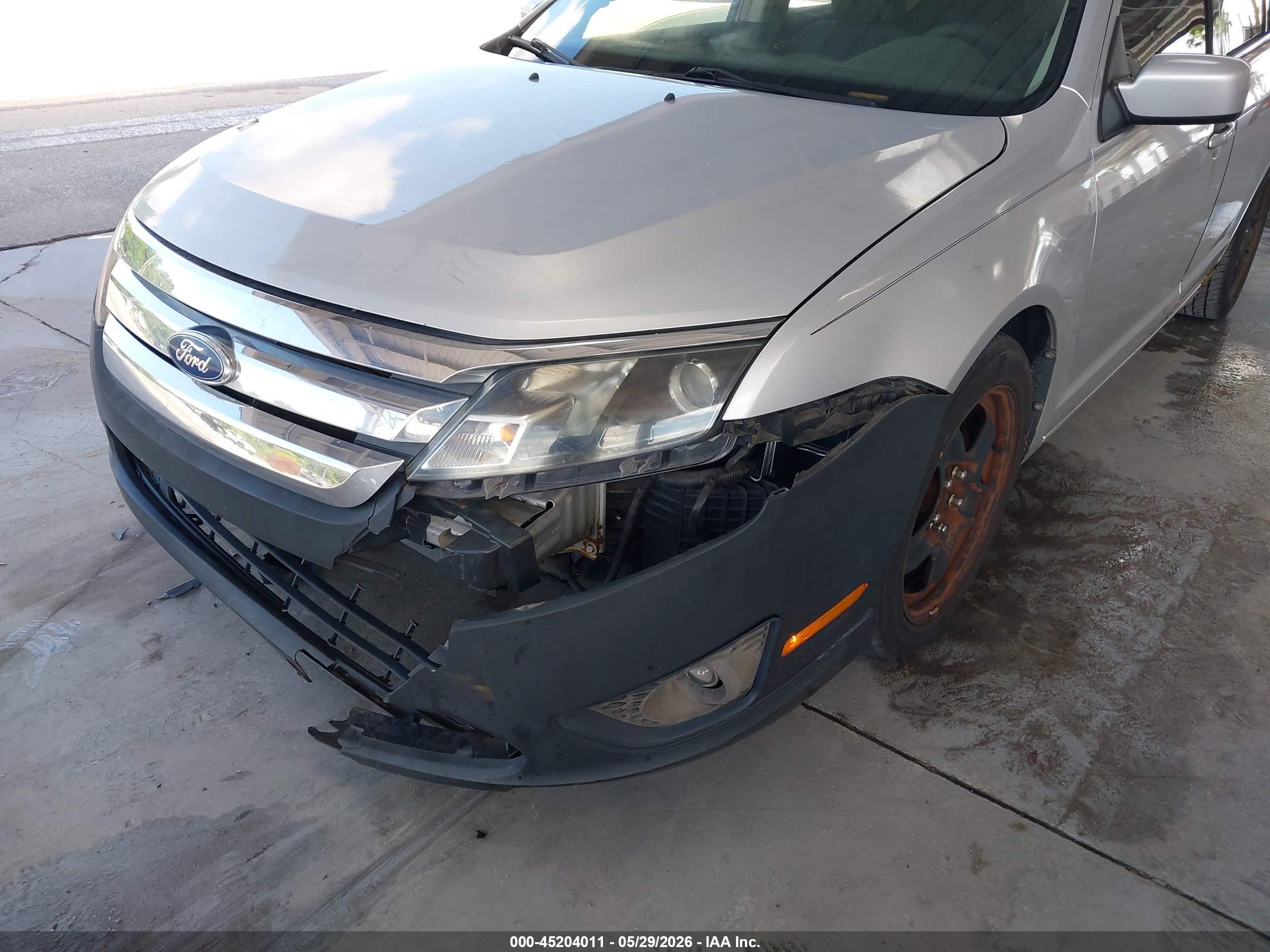 2011 Ford Fusion Se Silver vin: 3FAHP0HA3BR102204