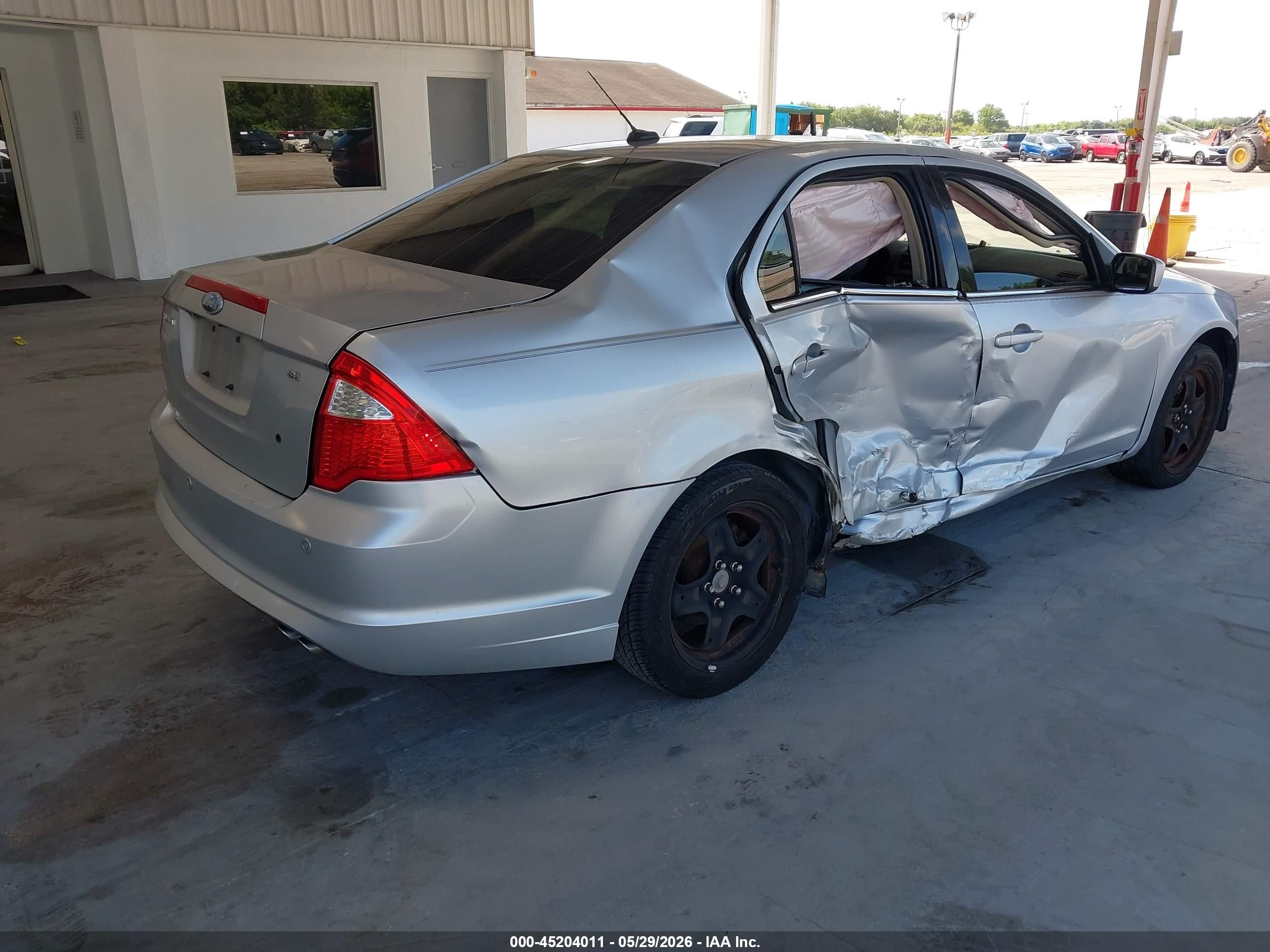 2011 Ford Fusion Se Silver vin: 3FAHP0HA3BR102204
