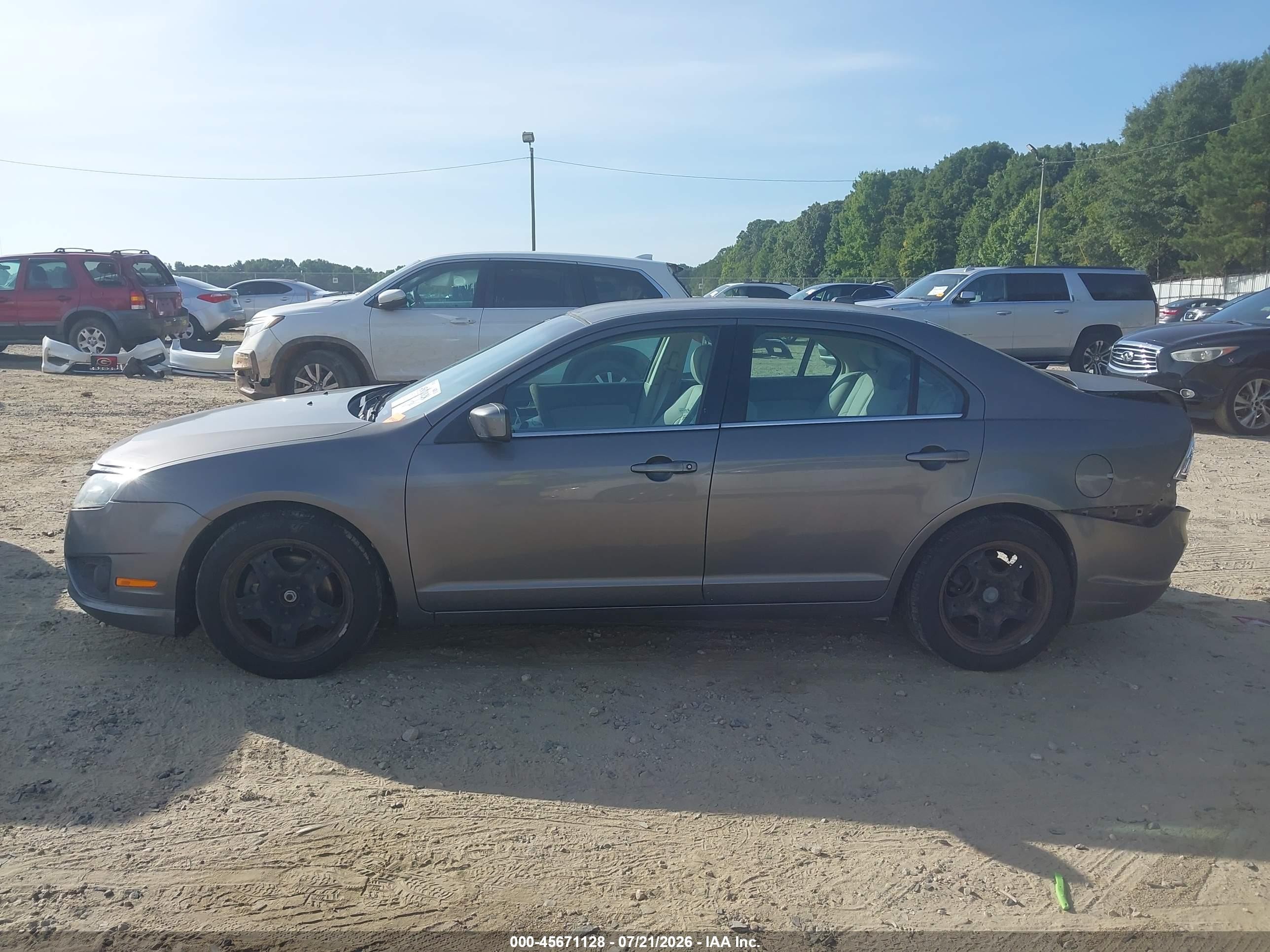 2011 Ford Fusion Se Серый vin: 3FAHP0HA3BR103708