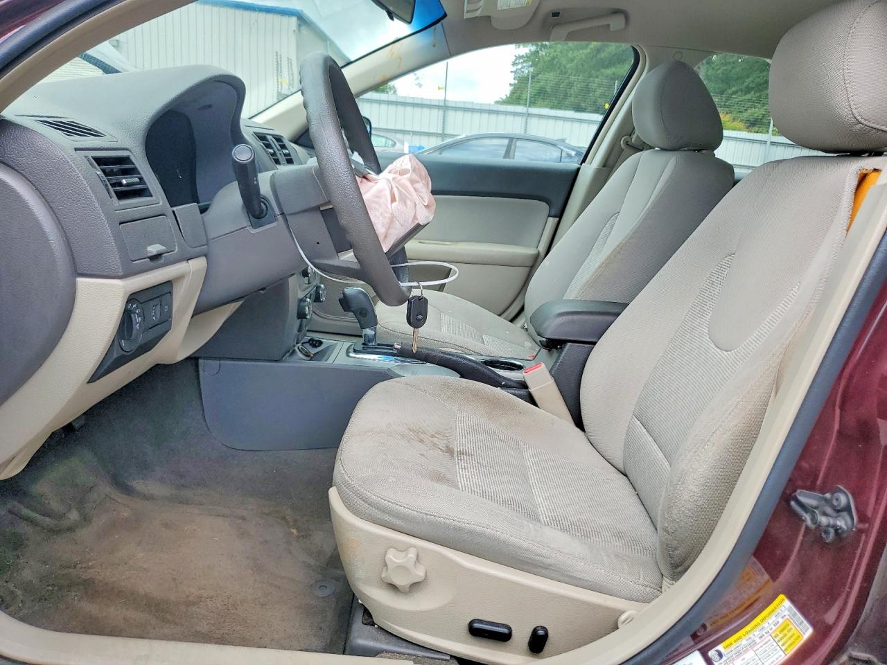 2011 Ford Fusion Se Purple vin: 3FAHP0HA3BR106706