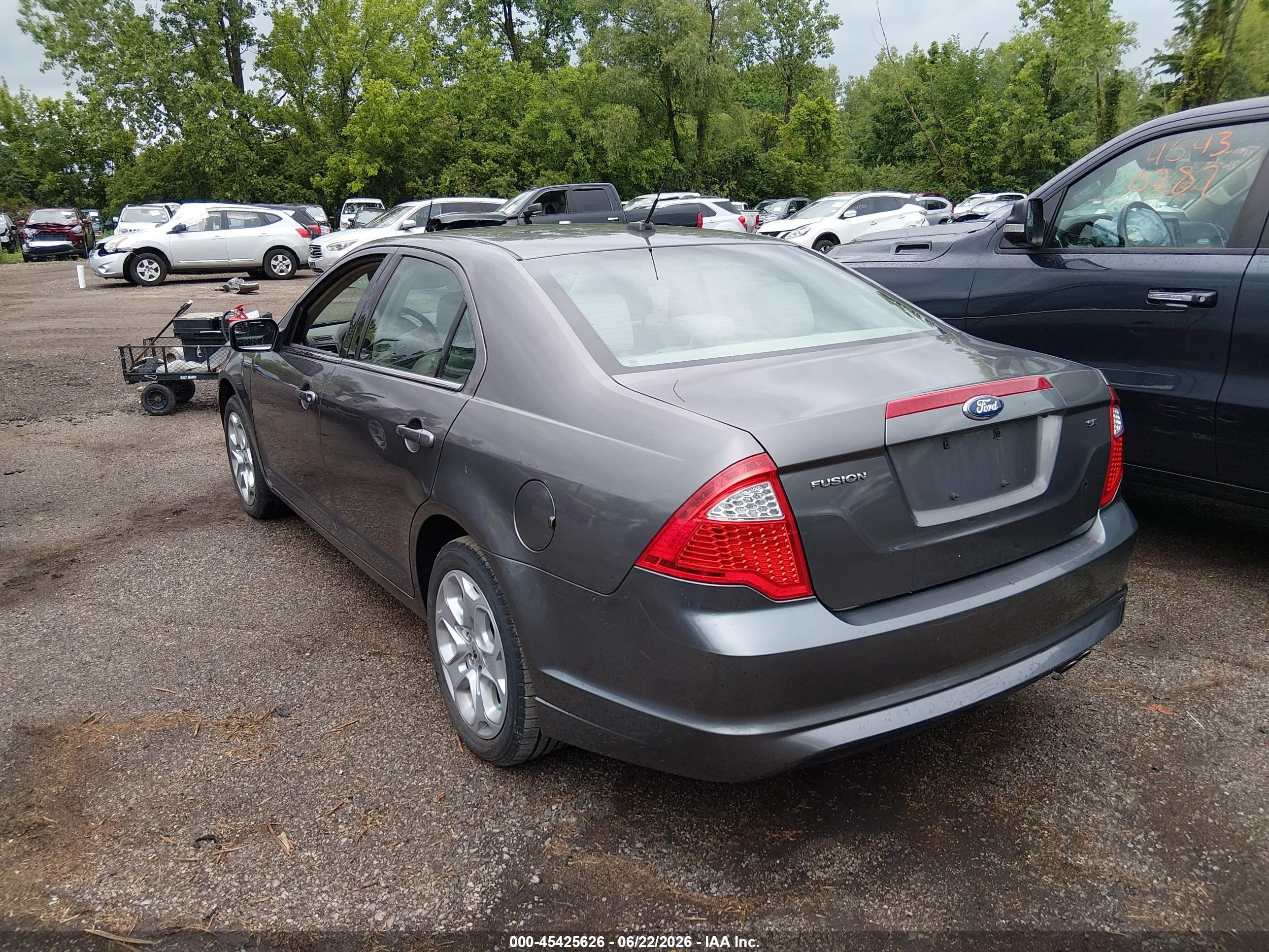 2011 Ford Fusion Se Gray vin: 3FAHP0HA3BR138233