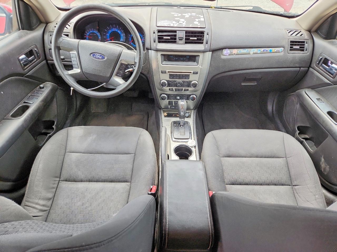 2011 Ford Fusion Se Red vin: 3FAHP0HA3BR155212