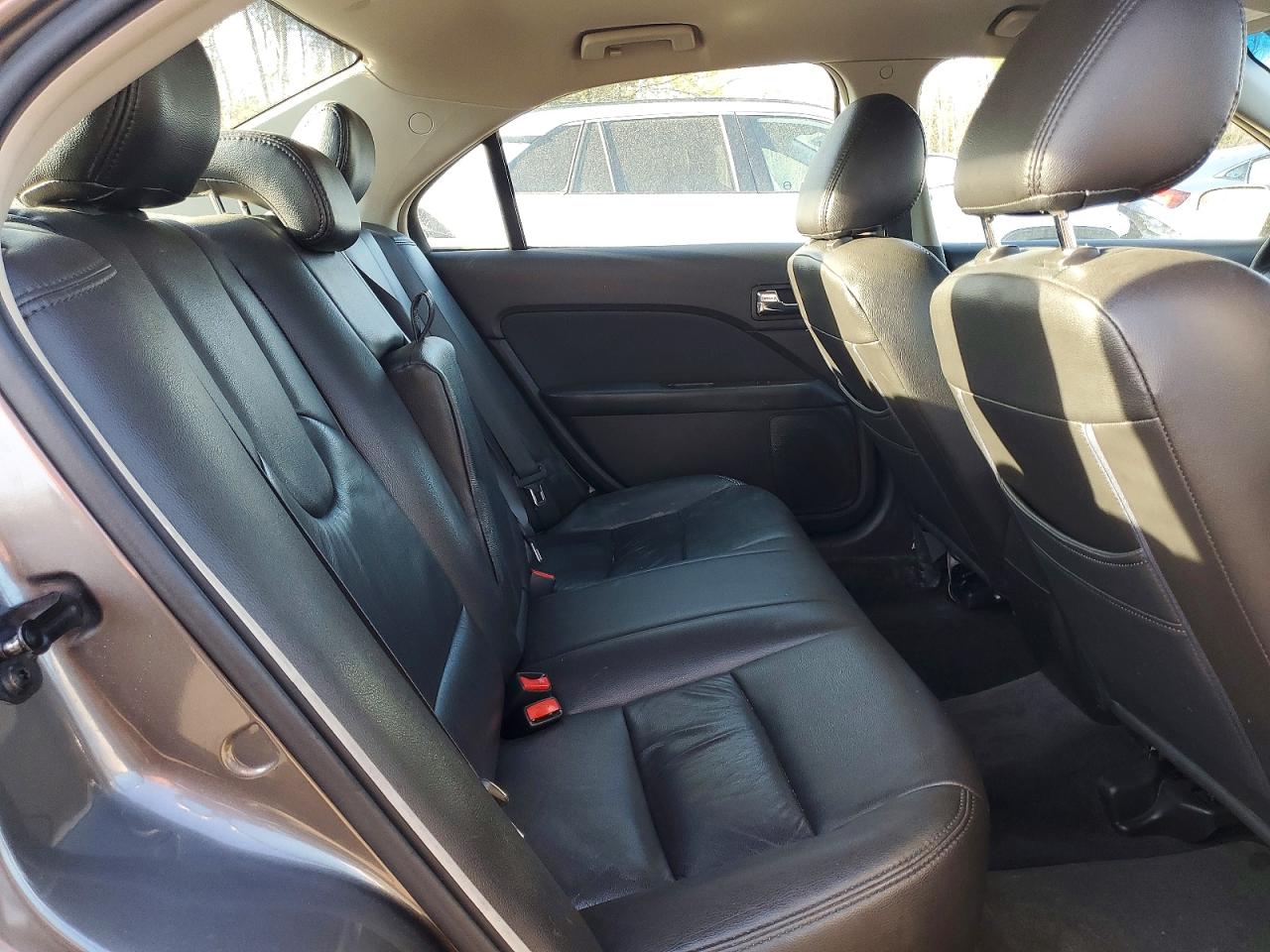 2011 Ford Fusion Se Gray vin: 3FAHP0HA3BR157588