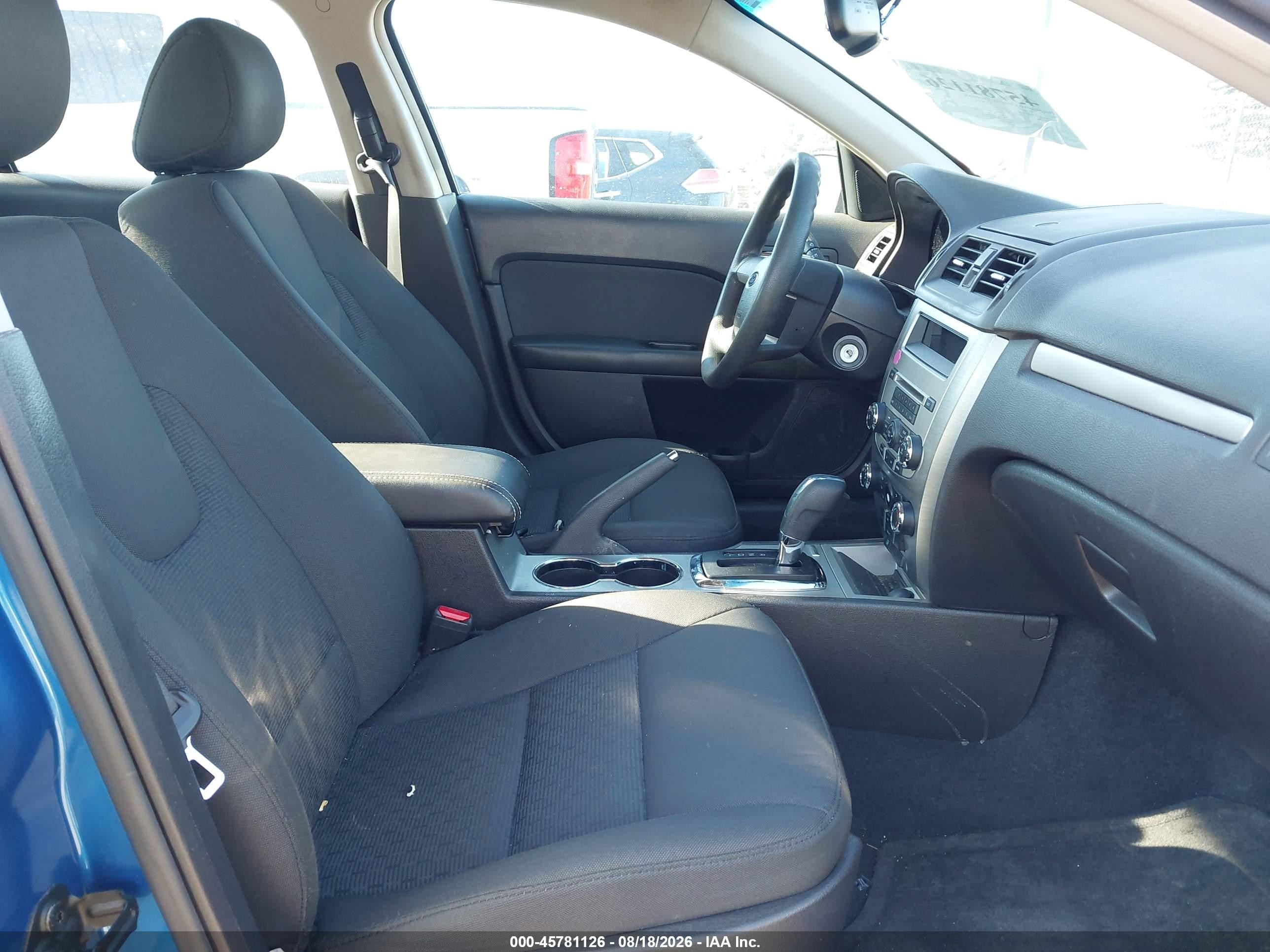 2011 Ford Fusion Se Blue vin: 3FAHP0HA3BR160216