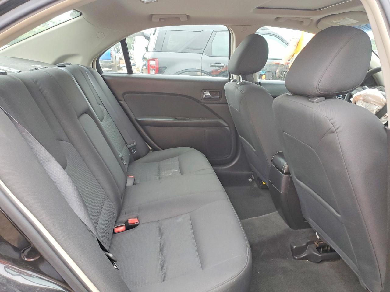 2011 Ford Fusion Se Black vin: 3FAHP0HA3BR160314