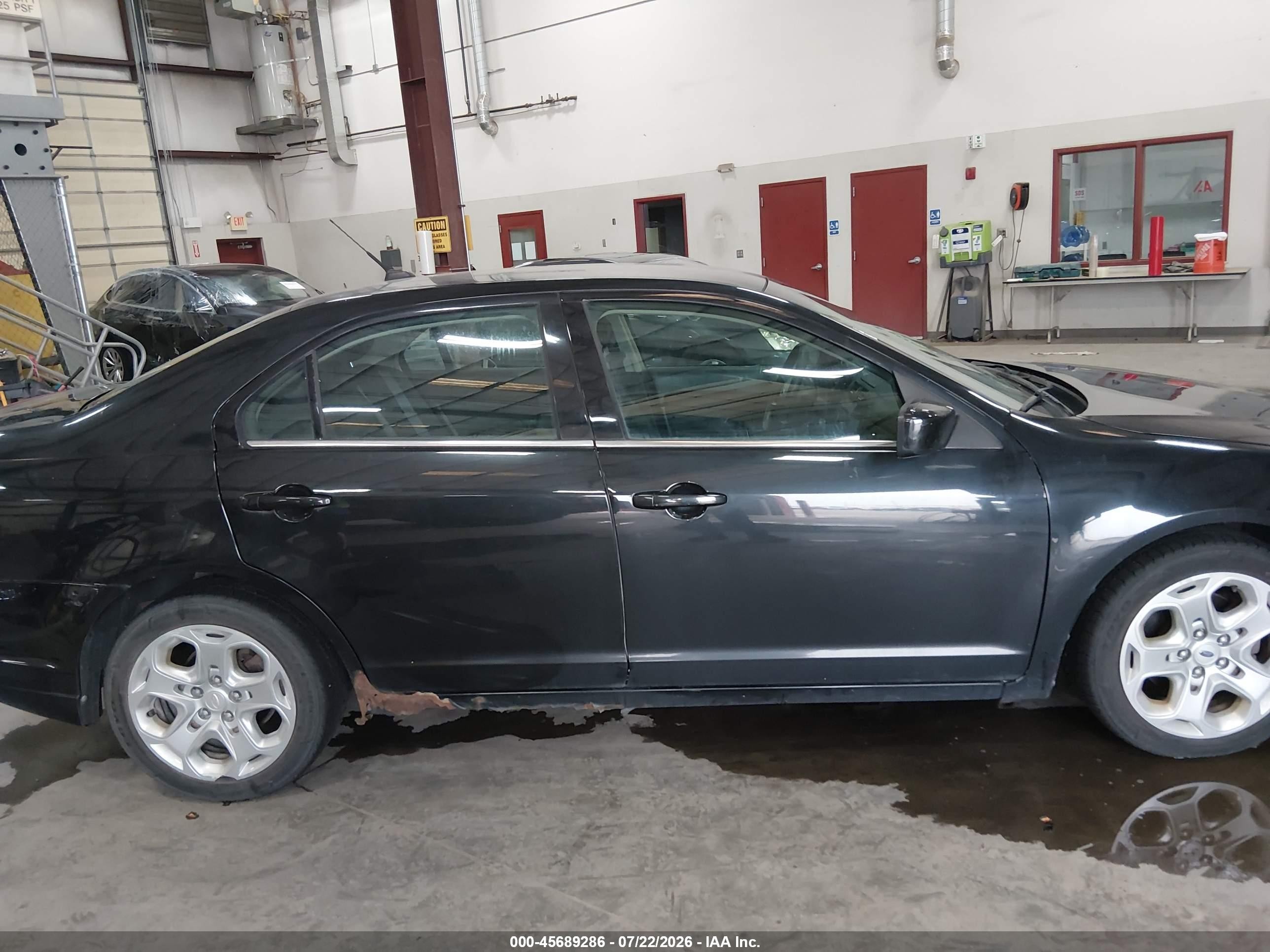 2011 Ford Fusion Se Black vin: 3FAHP0HA3BR179333