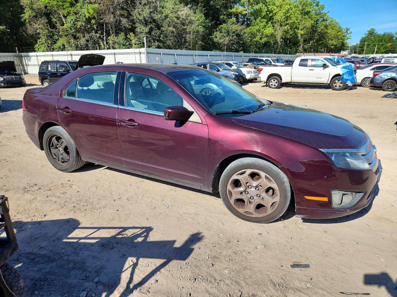 2011 Ford Fusion Se Maroon vin: 3FAHP0HA3BR191269