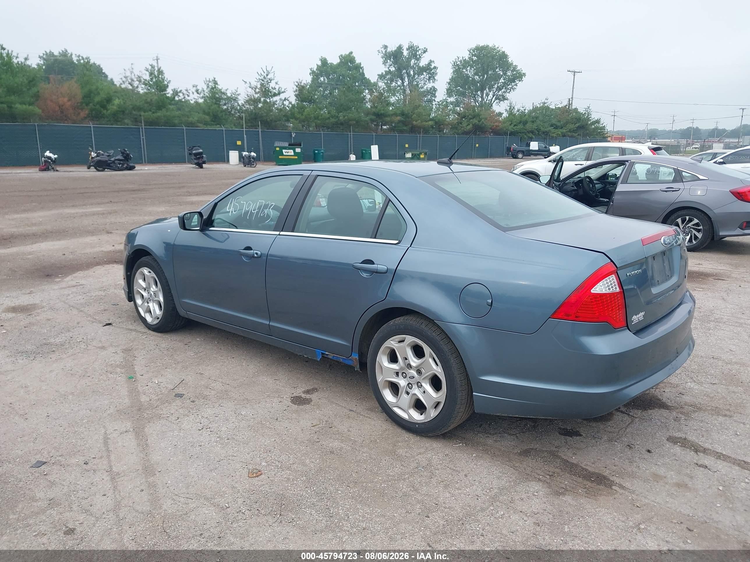 2011 Ford Fusion Se Light Blue vin: 3FAHP0HA3BR231317