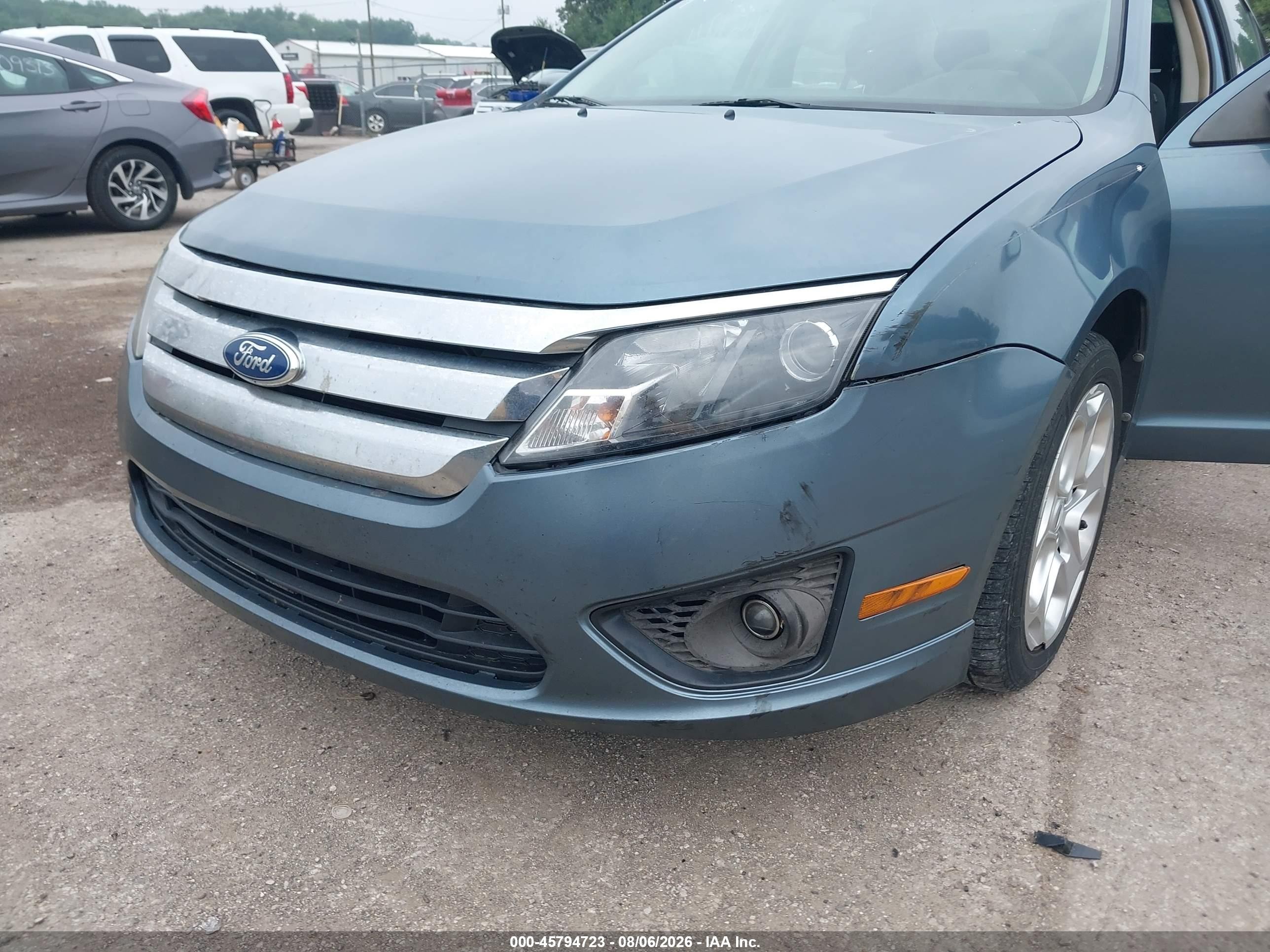 2011 Ford Fusion Se Light Blue vin: 3FAHP0HA3BR231317
