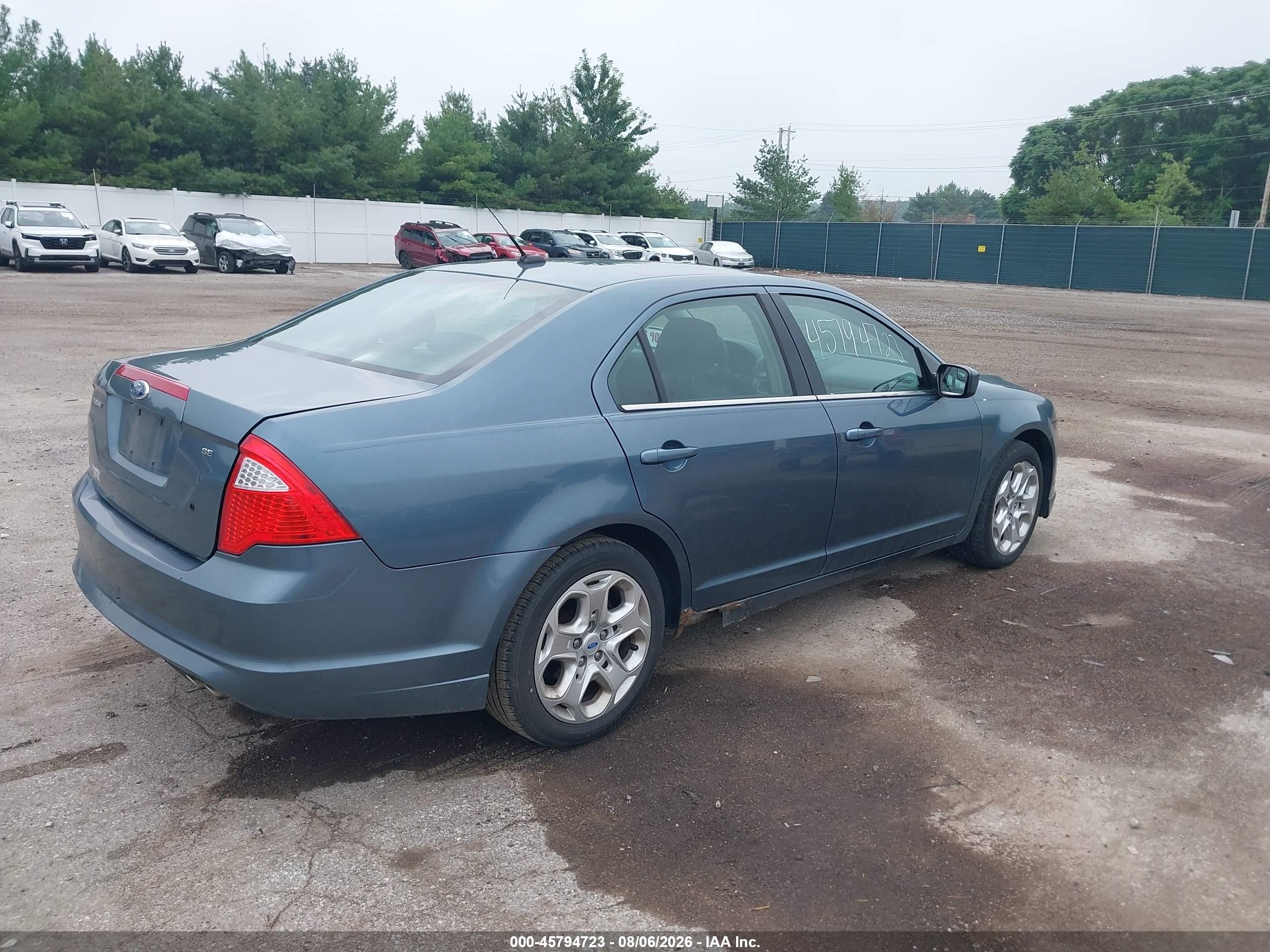 2011 Ford Fusion Se Light Blue vin: 3FAHP0HA3BR231317