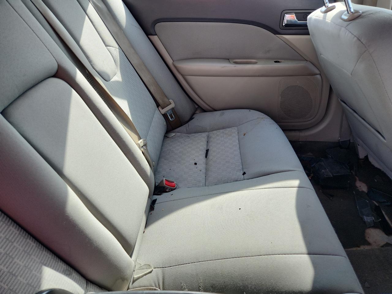 2012 Ford Fusion Se White vin: 3FAHP0HA3CR239824