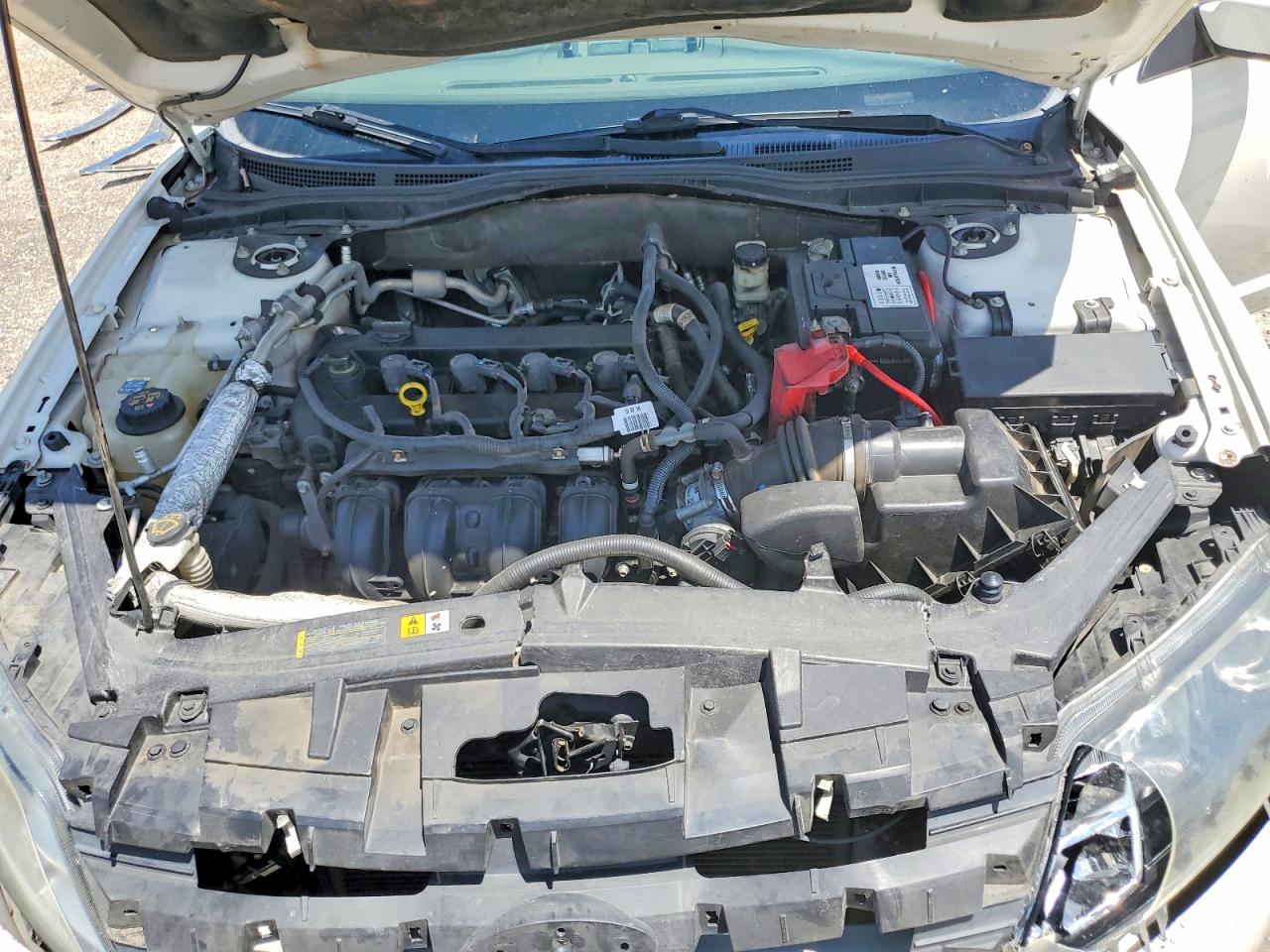 2012 Ford Fusion Se White vin: 3FAHP0HA3CR239838