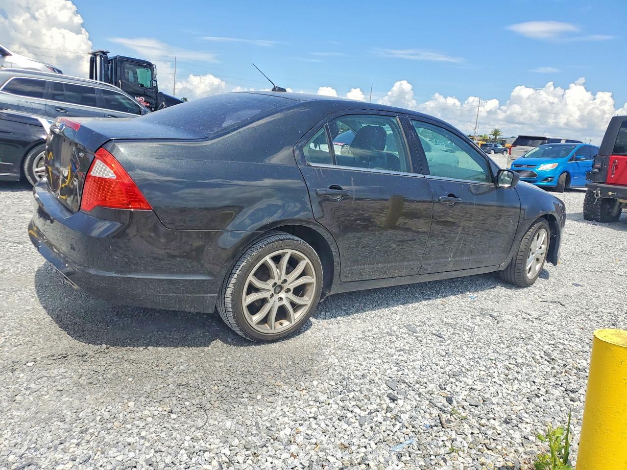 2012 Ford Fusion Se Black vin: 3FAHP0HA3CR250404