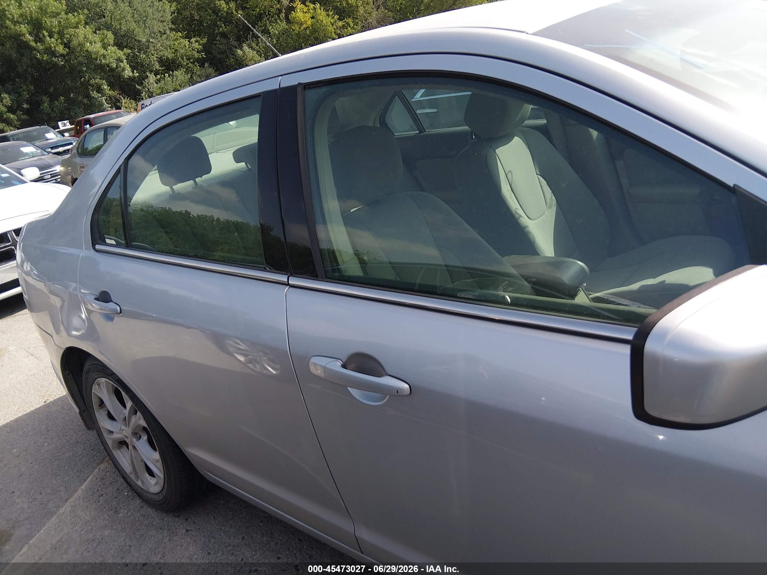 2012 Ford Fusion Se Silver vin: 3FAHP0HA3CR276565